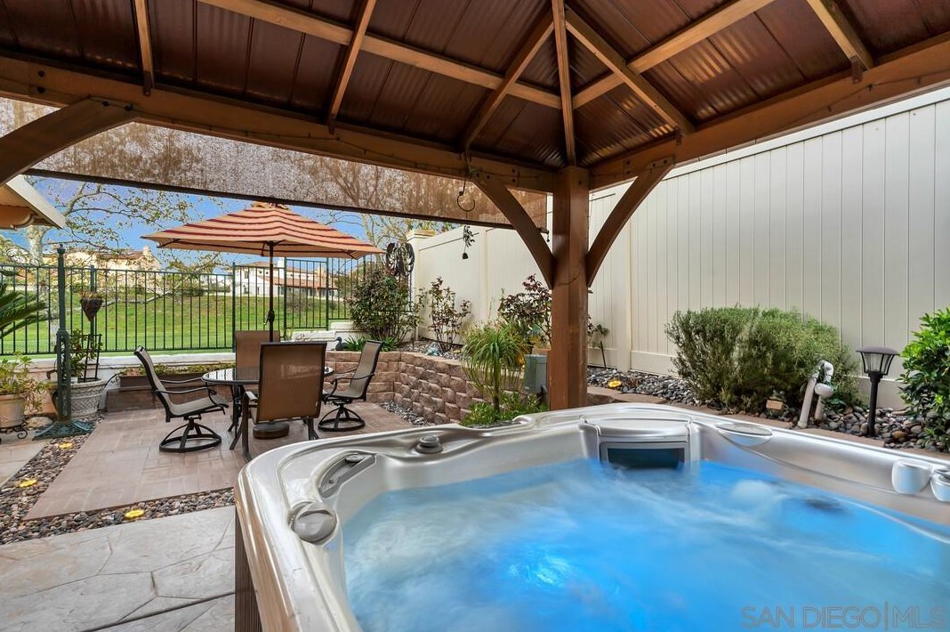 45846 Paseo Gallante, Temecula CA 92592-1253 exterior