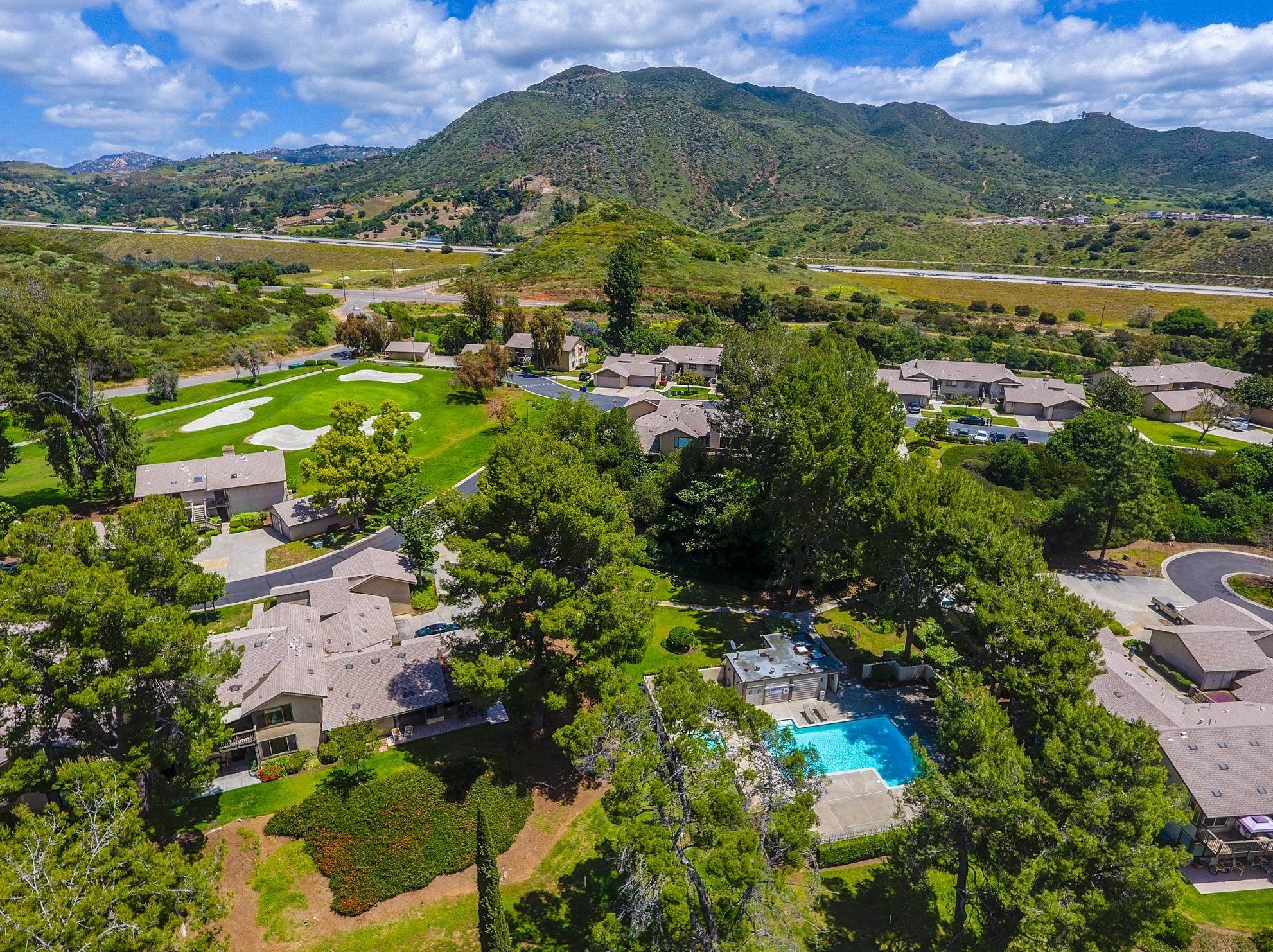 1634 Pala Lake Dr, Fallbrook CA  92028-4911 exterior