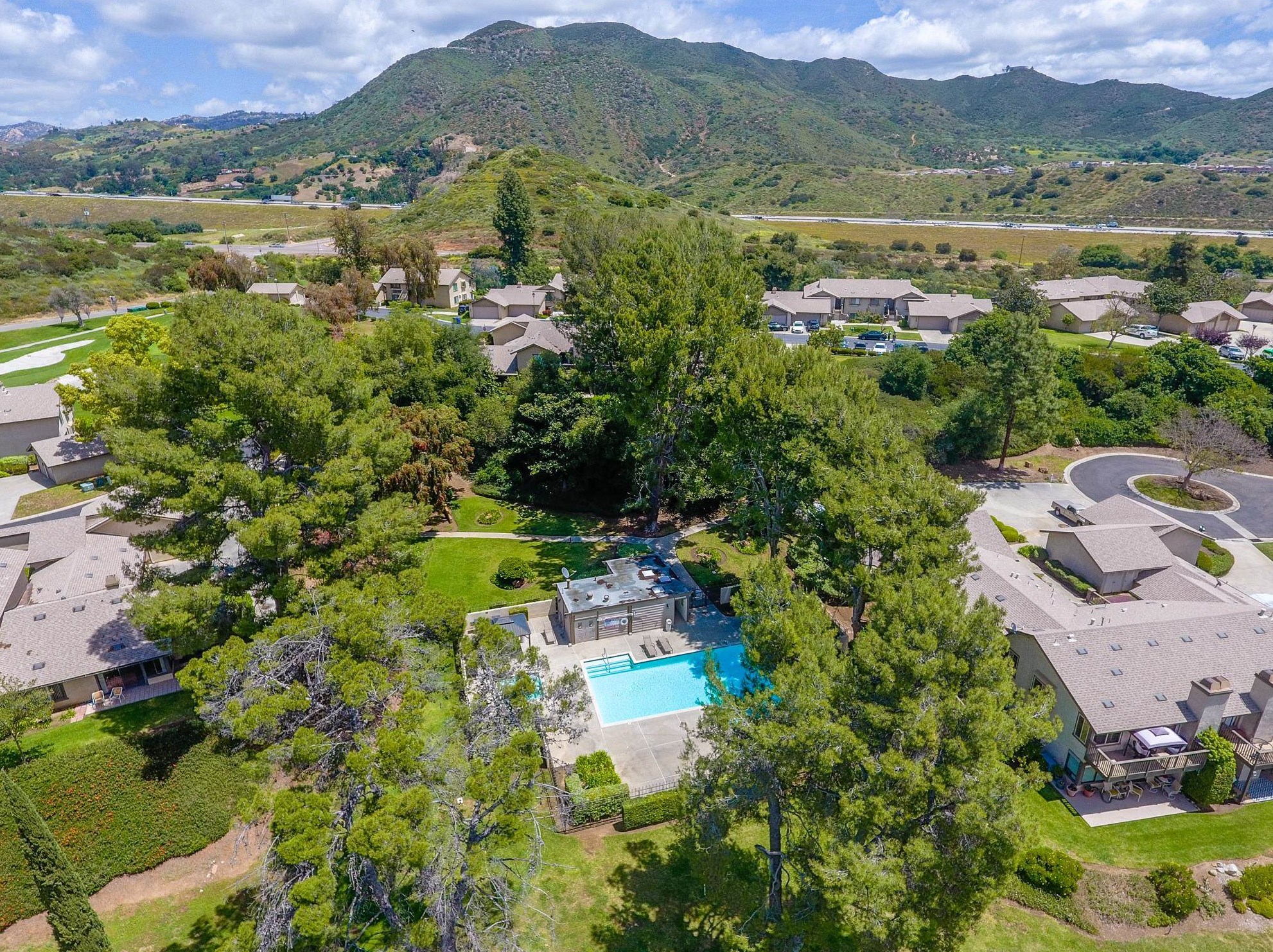 1634 Pala Lake Dr, Fallbrook CA  92028-4911 exterior