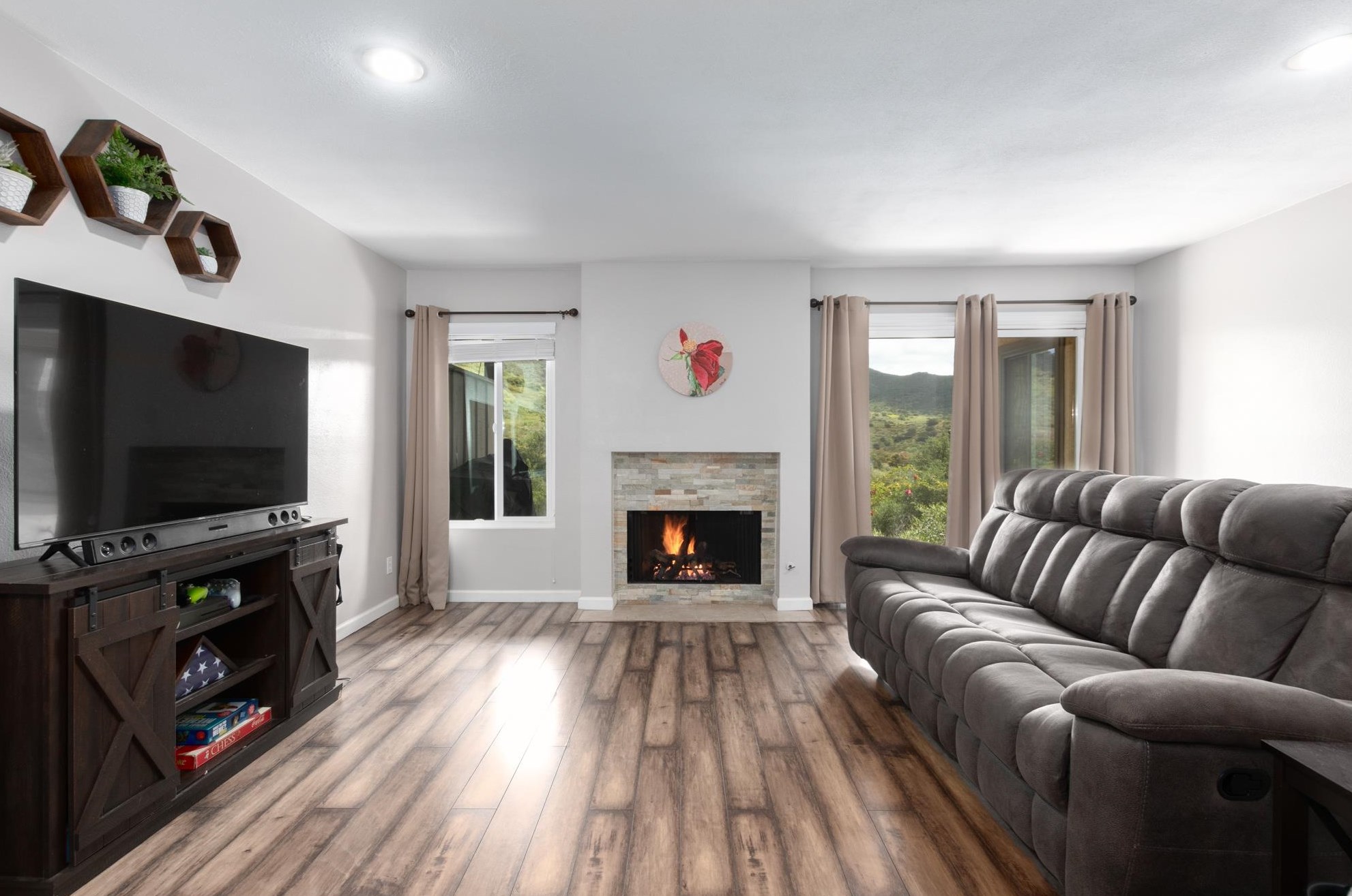 1634 Pala Lake Dr, Fallbrook CA  92028-4911 exterior