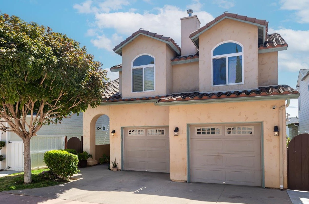 629 Adella Ln, San Diego CA 92118-2210 exterior