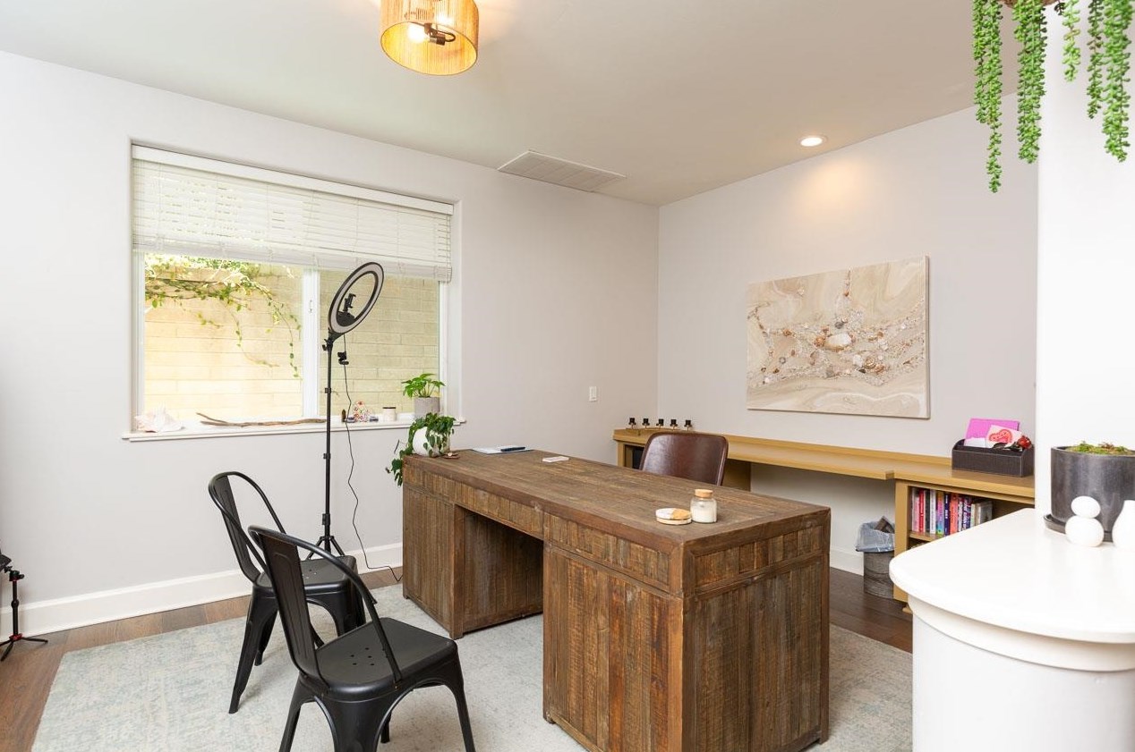 629 Adella Ln, San Diego CA 92118-2210 exterior