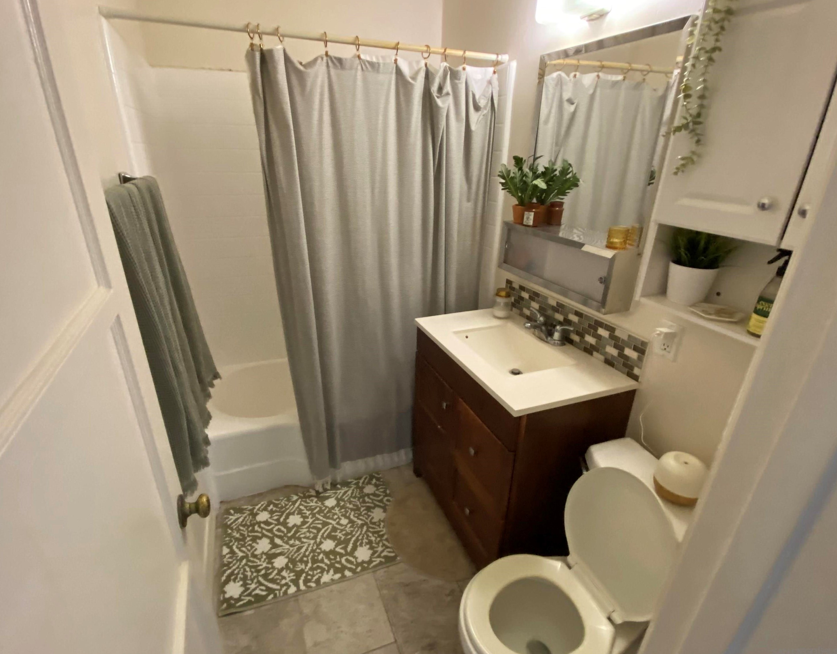 3296 Talbot St, San Diego CA 92106-2449 exterior