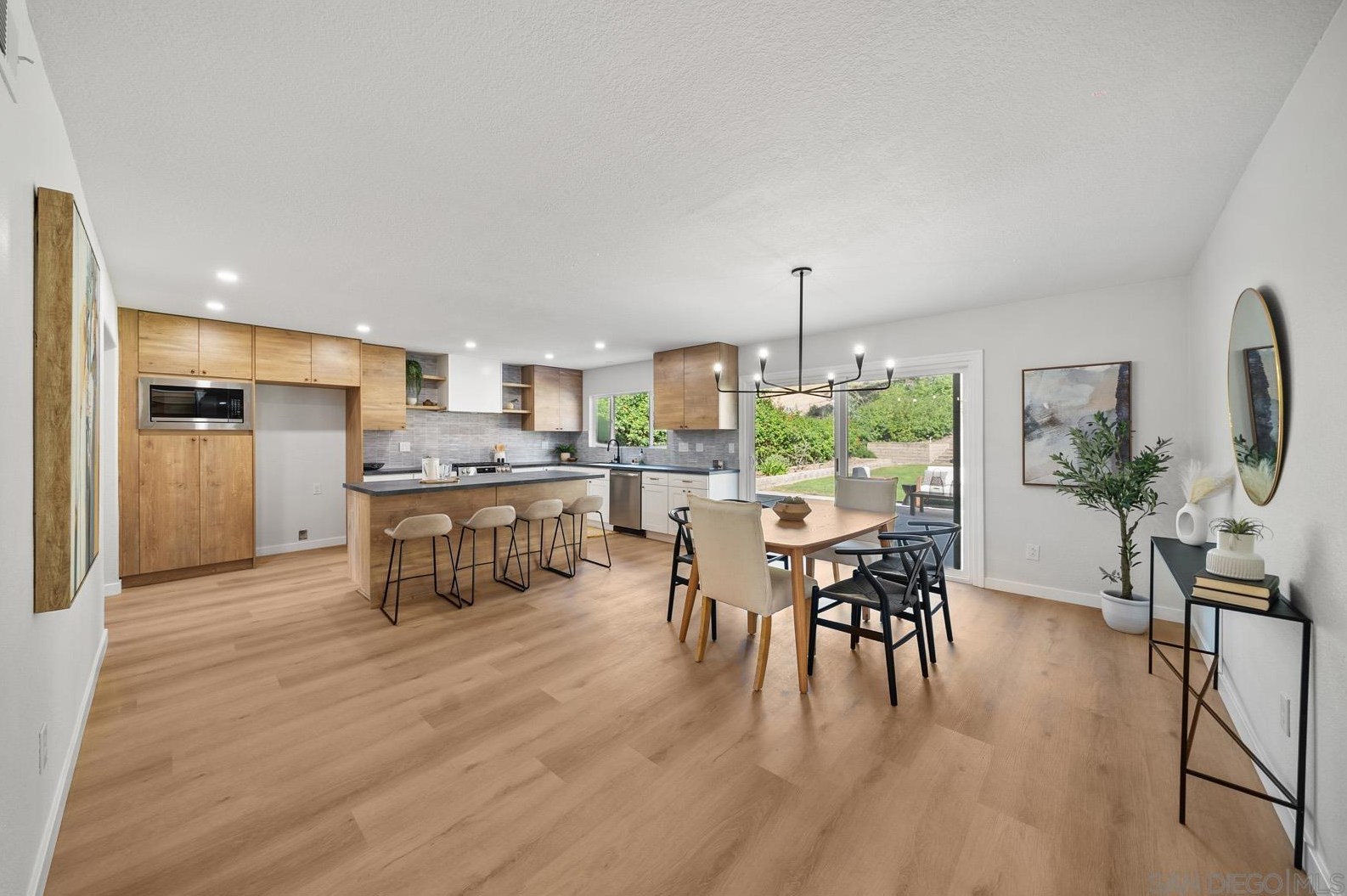 5512 Horse Ridge Way, Bonita CA  91902-2810 exterior