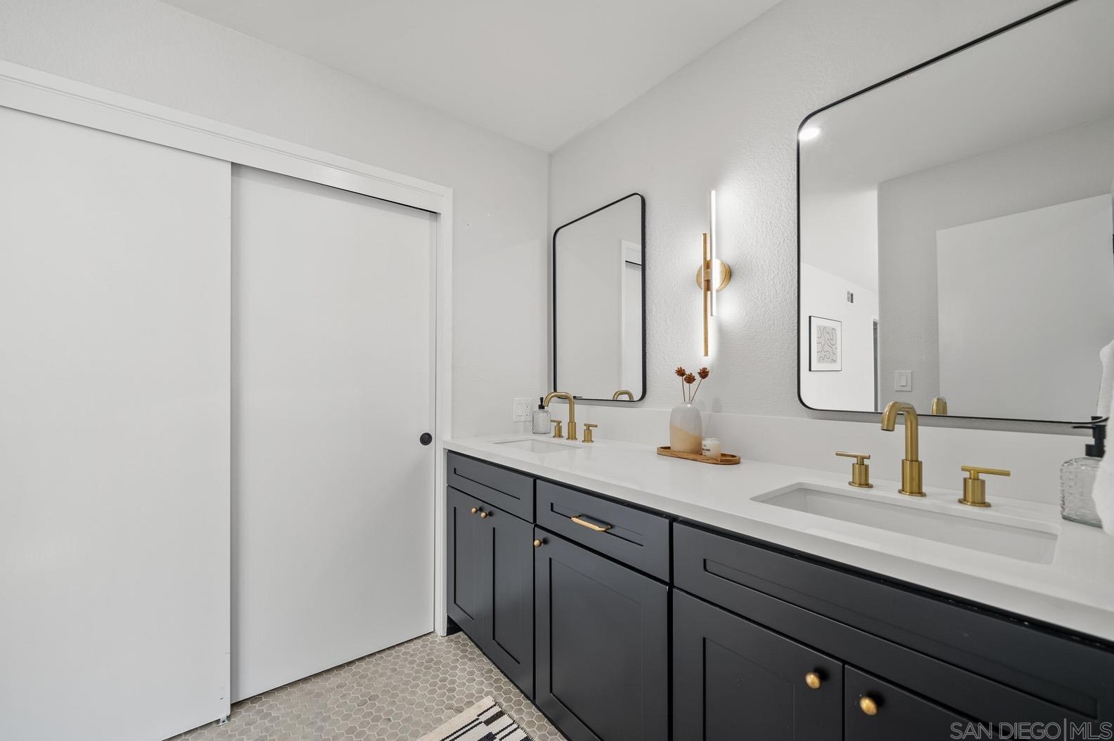 5512 Horse Ridge Way, Bonita CA  91902-2810 exterior