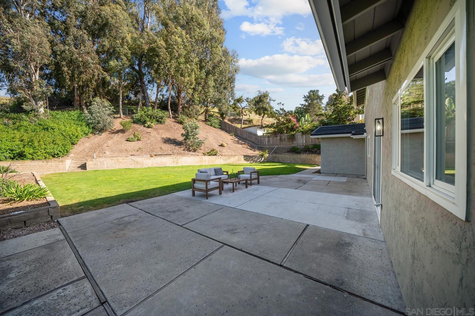 5512 Horse Ridge Way, Bonita CA  91902-2810 exterior
