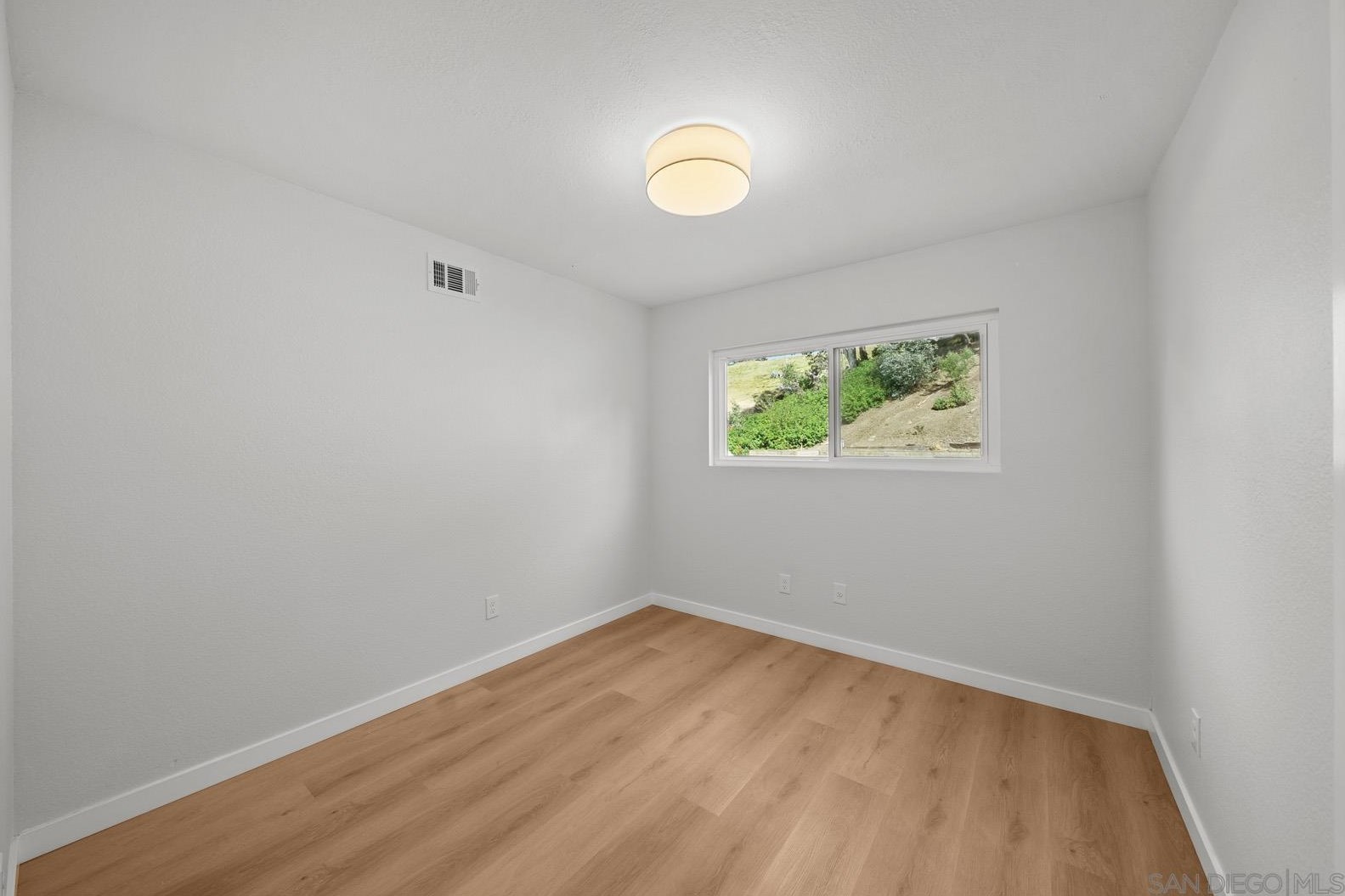 5512 Horse Ridge Way, Bonita CA  91902-2810 exterior