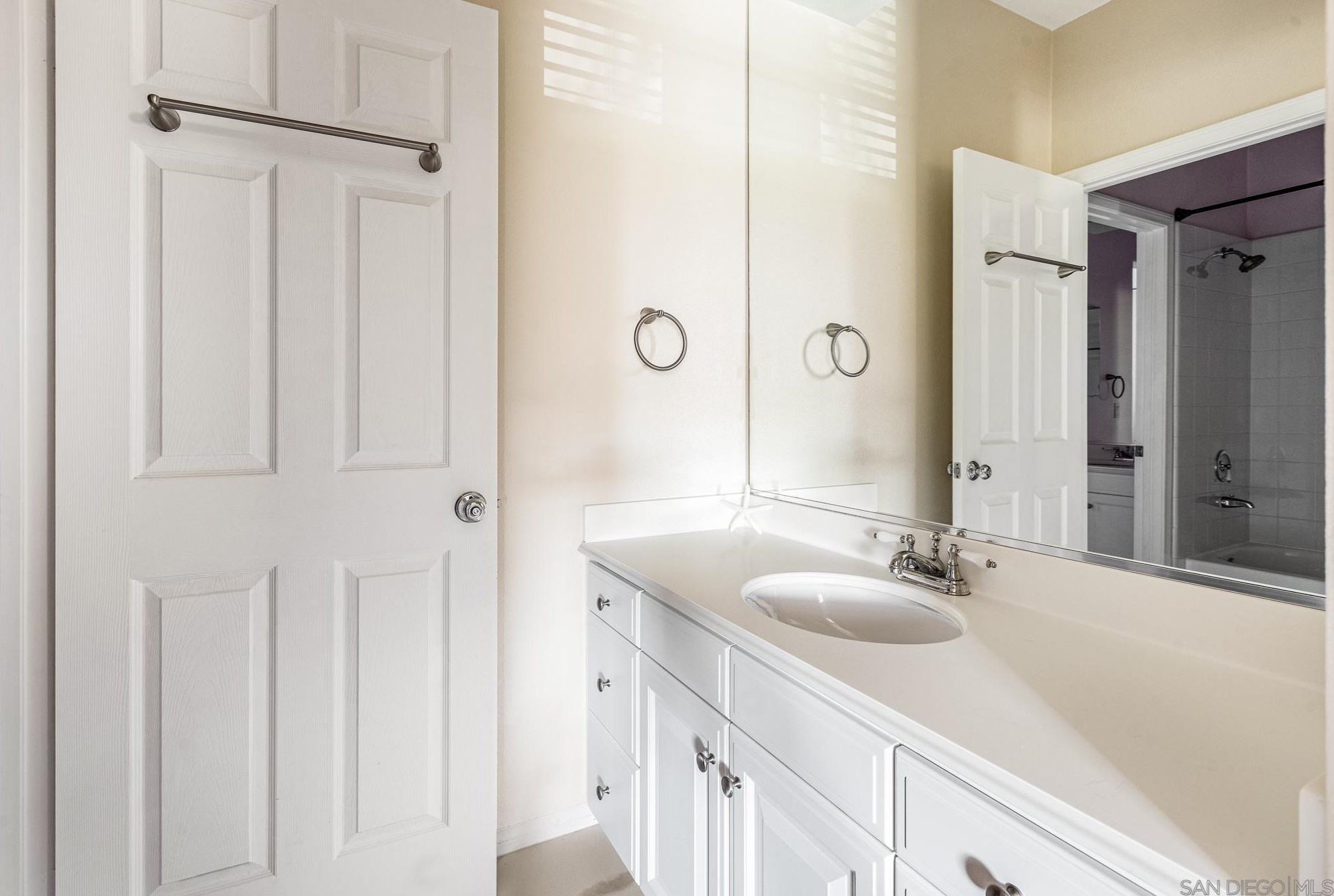 1471 Canoe Creek Way, Chula Vista CA  91915-1634 exterior