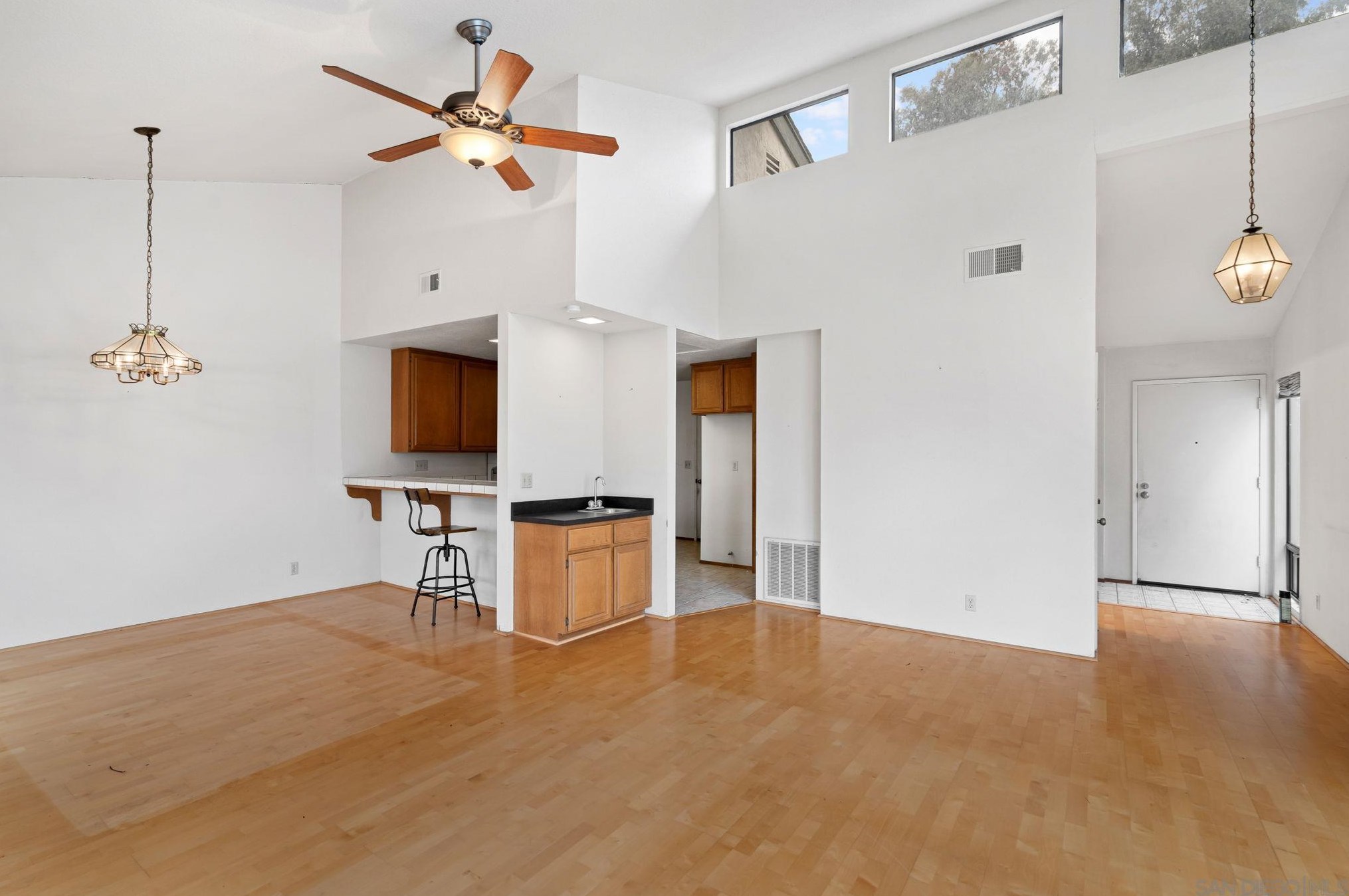 11439 Cascada Way, San Diego CA 92124-2880 exterior