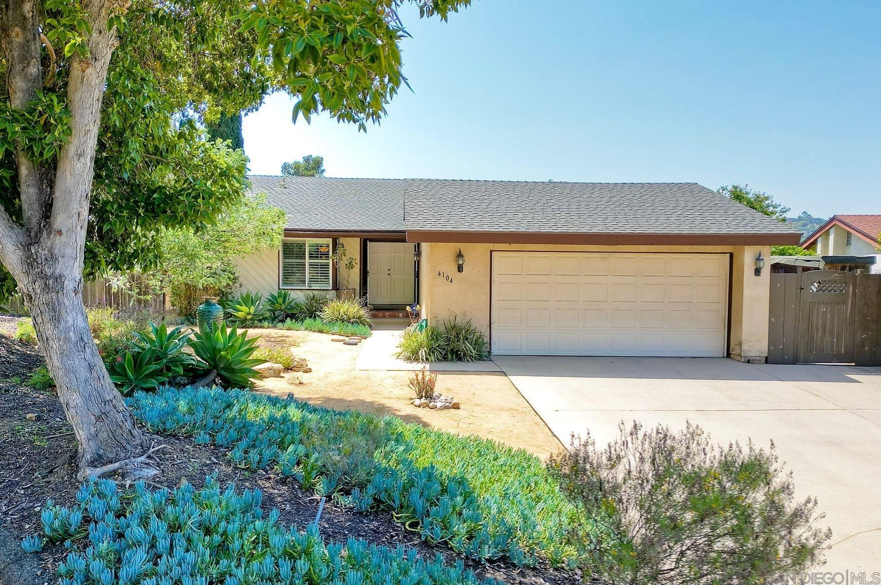 4104 Morning Star Ct, La Mesa CA  91941-7228 exterior