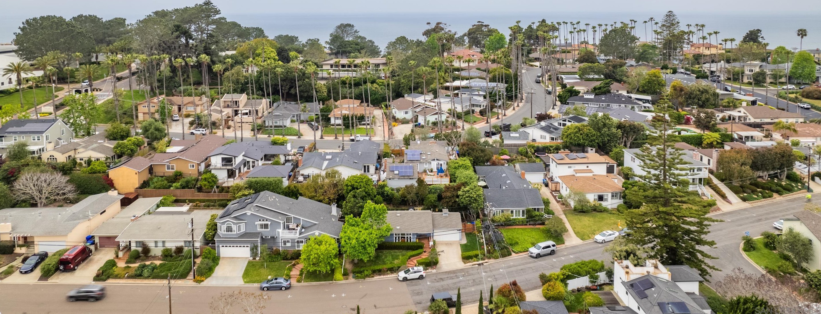 840 Tarento Dr, San Diego CA  92106-2826 exterior