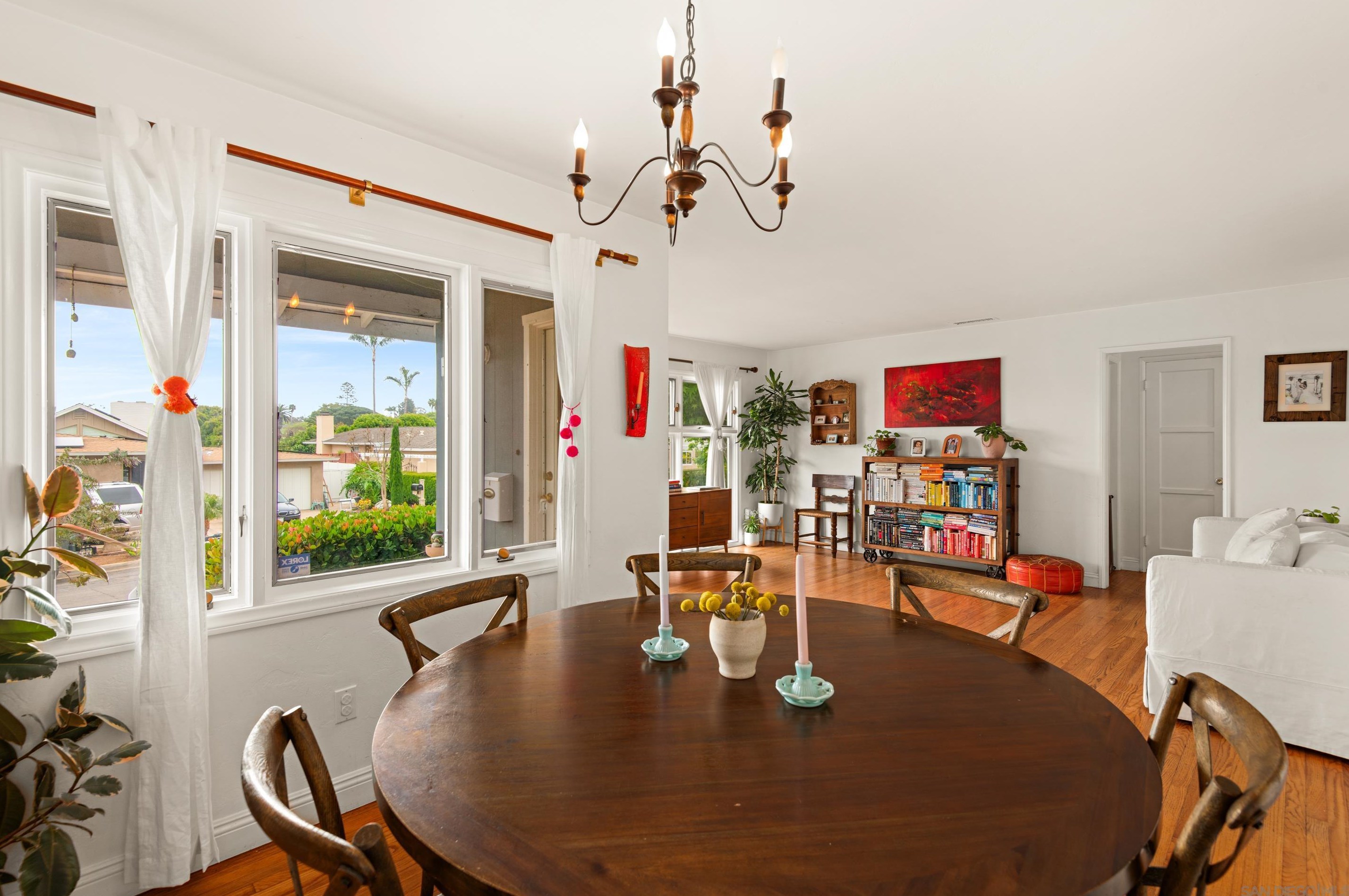 840 Tarento Dr, San Diego CA  92106-2826 exterior