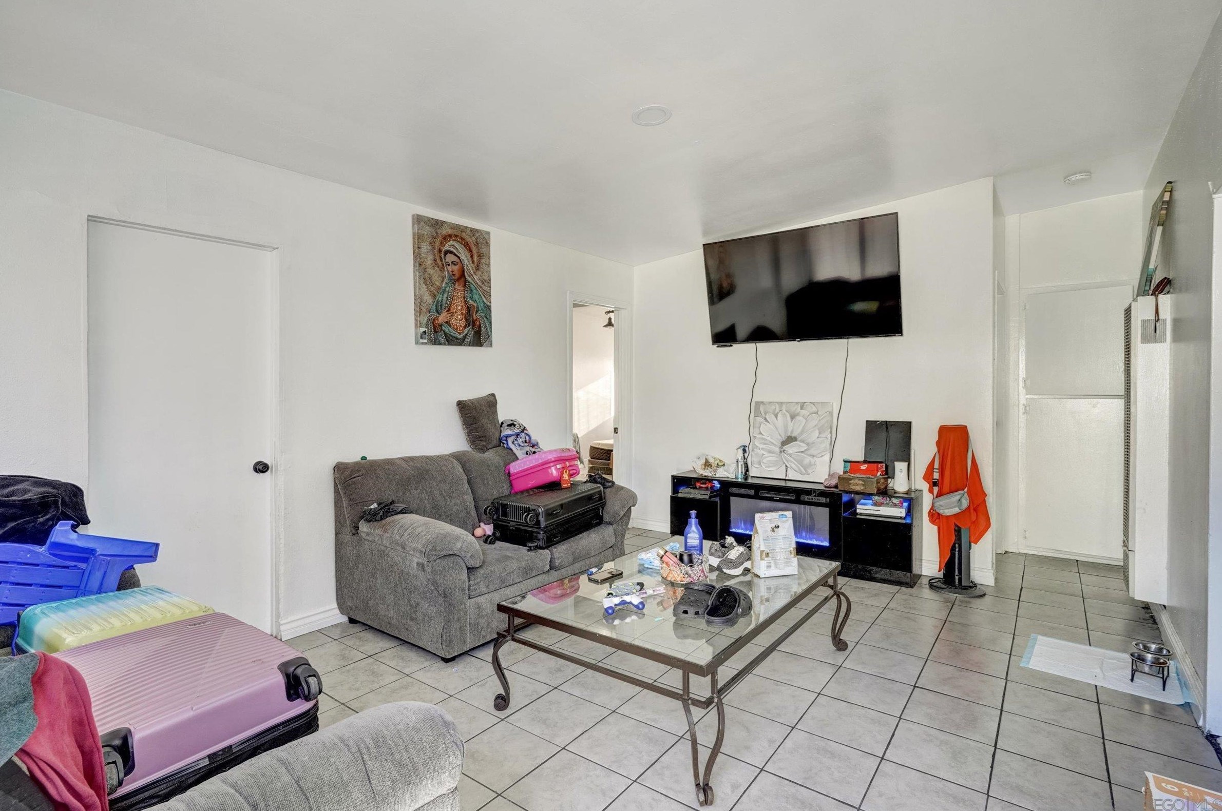 10260 Cook Ave, Riverside CA  92503-2819 exterior