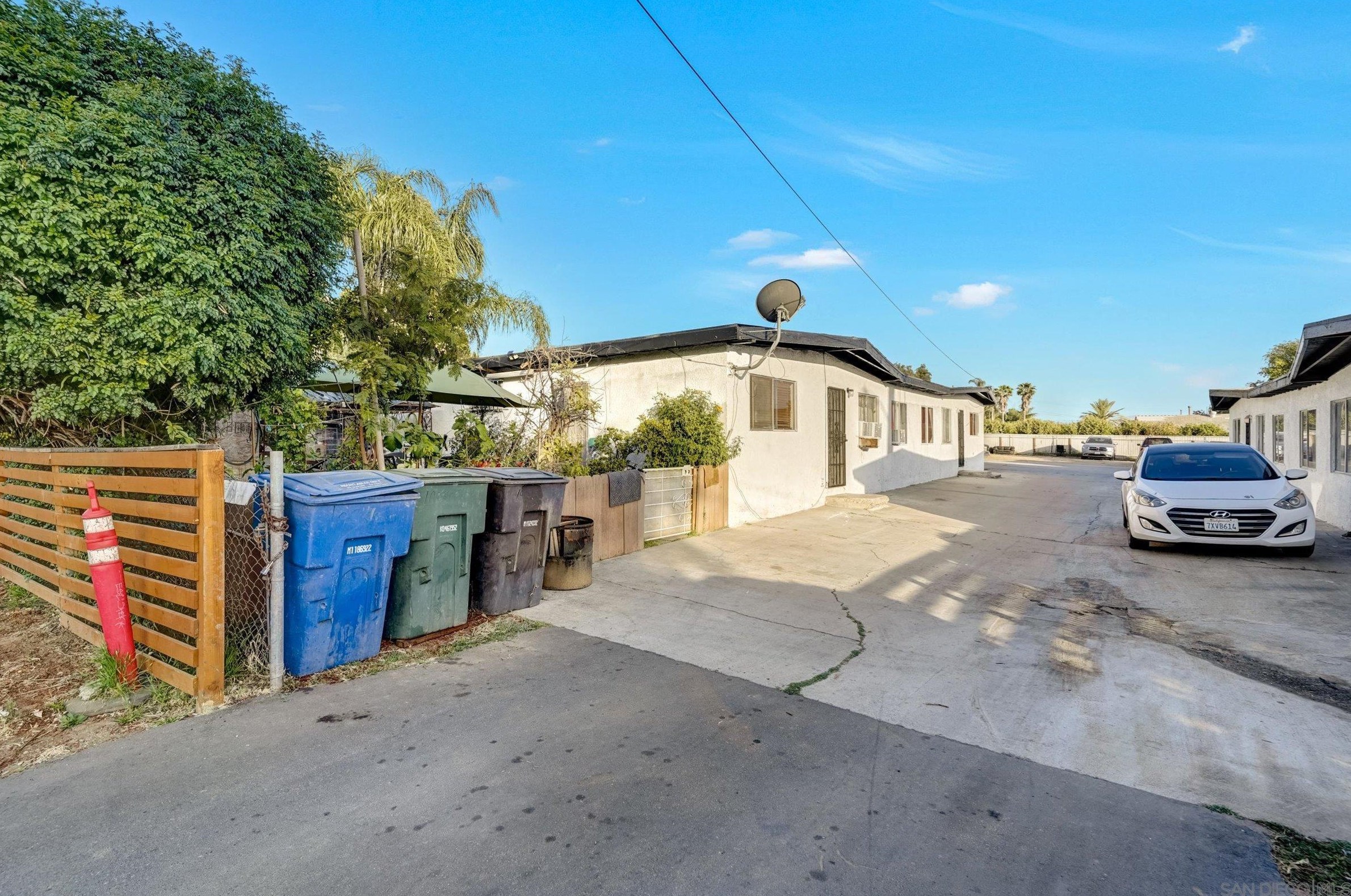 10260 Cook Ave, Riverside CA  92503-2819 exterior