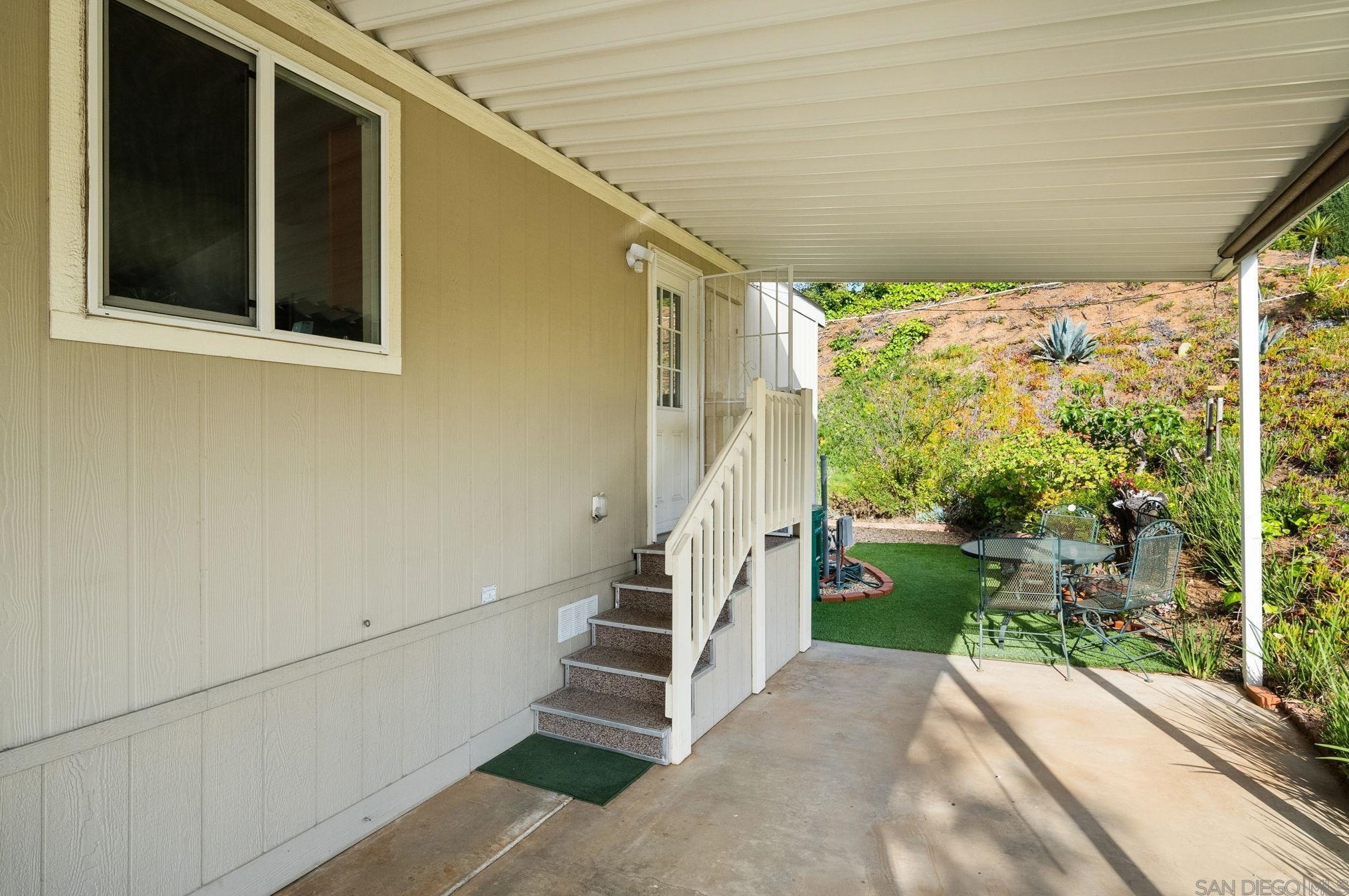 4844 Old Cliffs Rd, San Diego CA  92120-1142 exterior