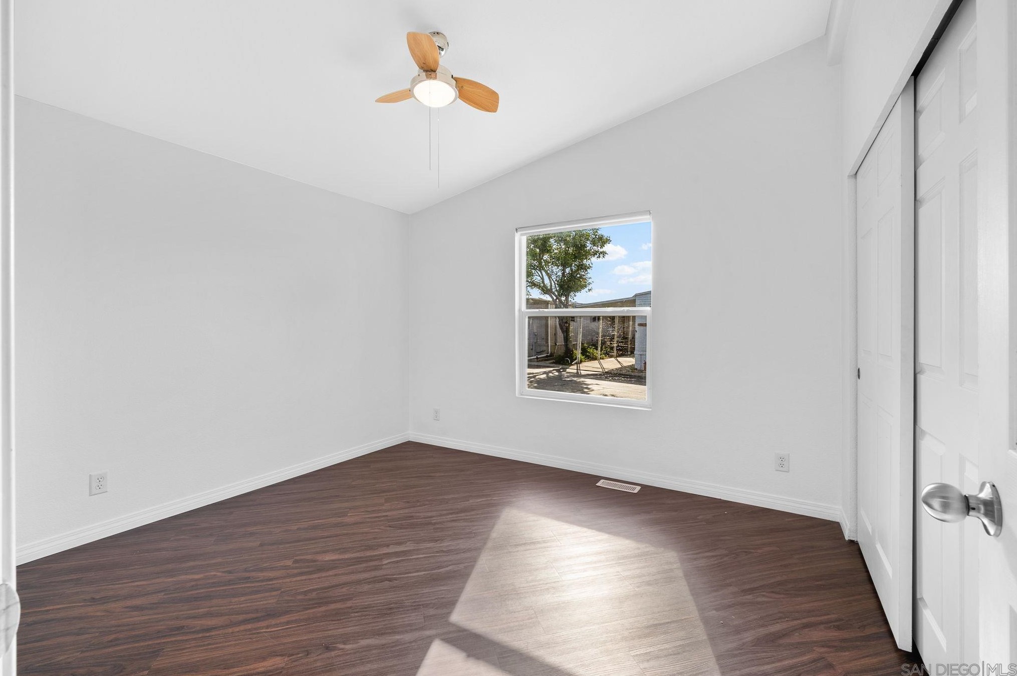 4844 Old Cliffs Rd, San Diego CA  92120-1142 exterior