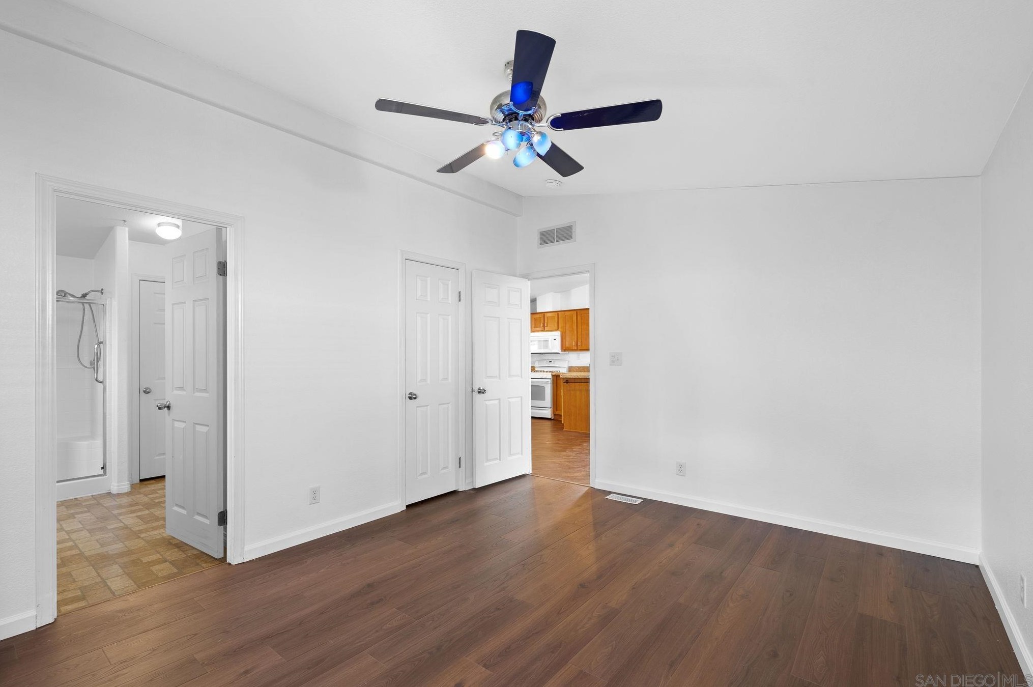 4844 Old Cliffs Rd, San Diego CA  92120-1142 exterior