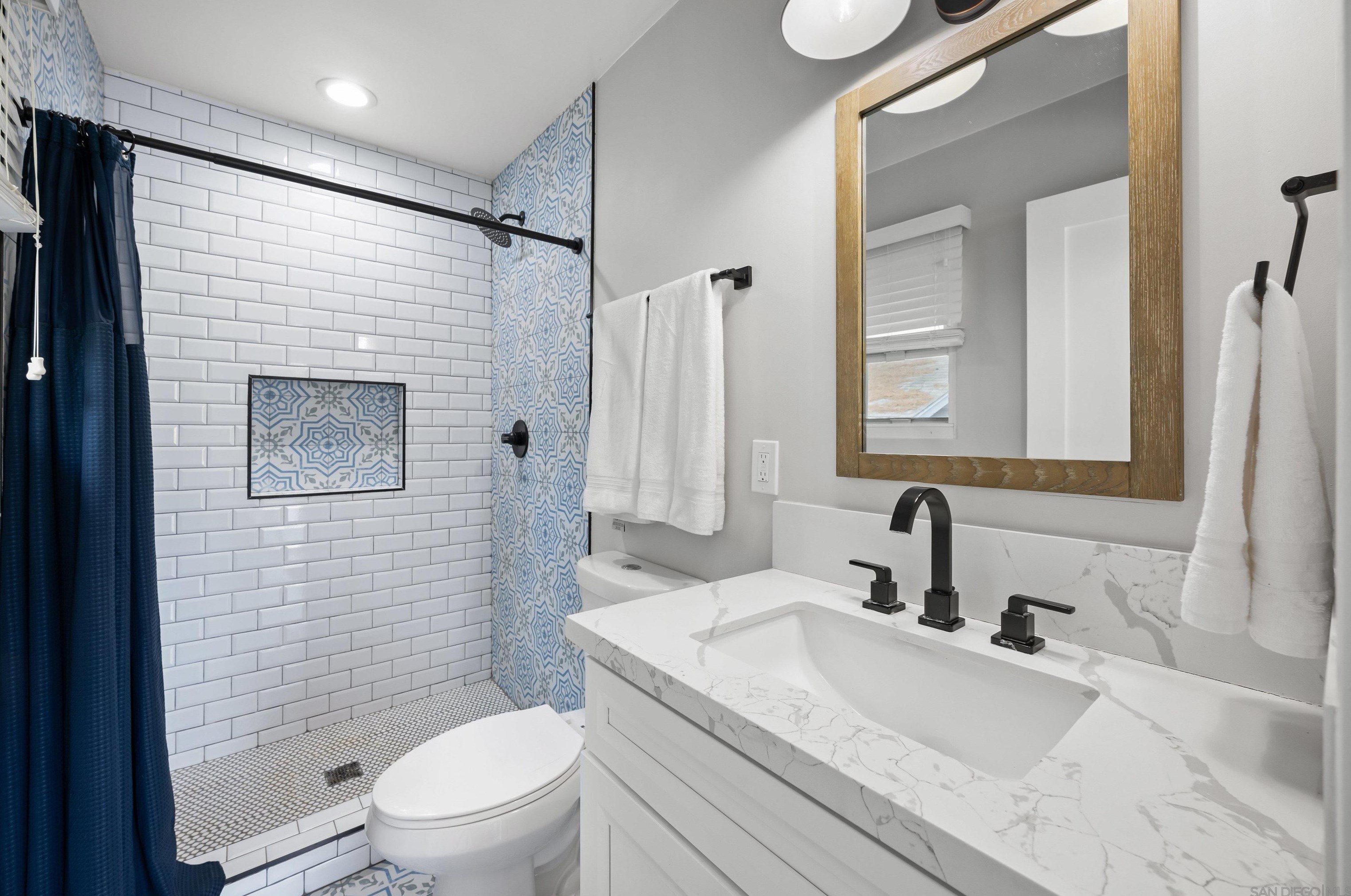 2726 A St, San Diego CA 92102-1020 exterior