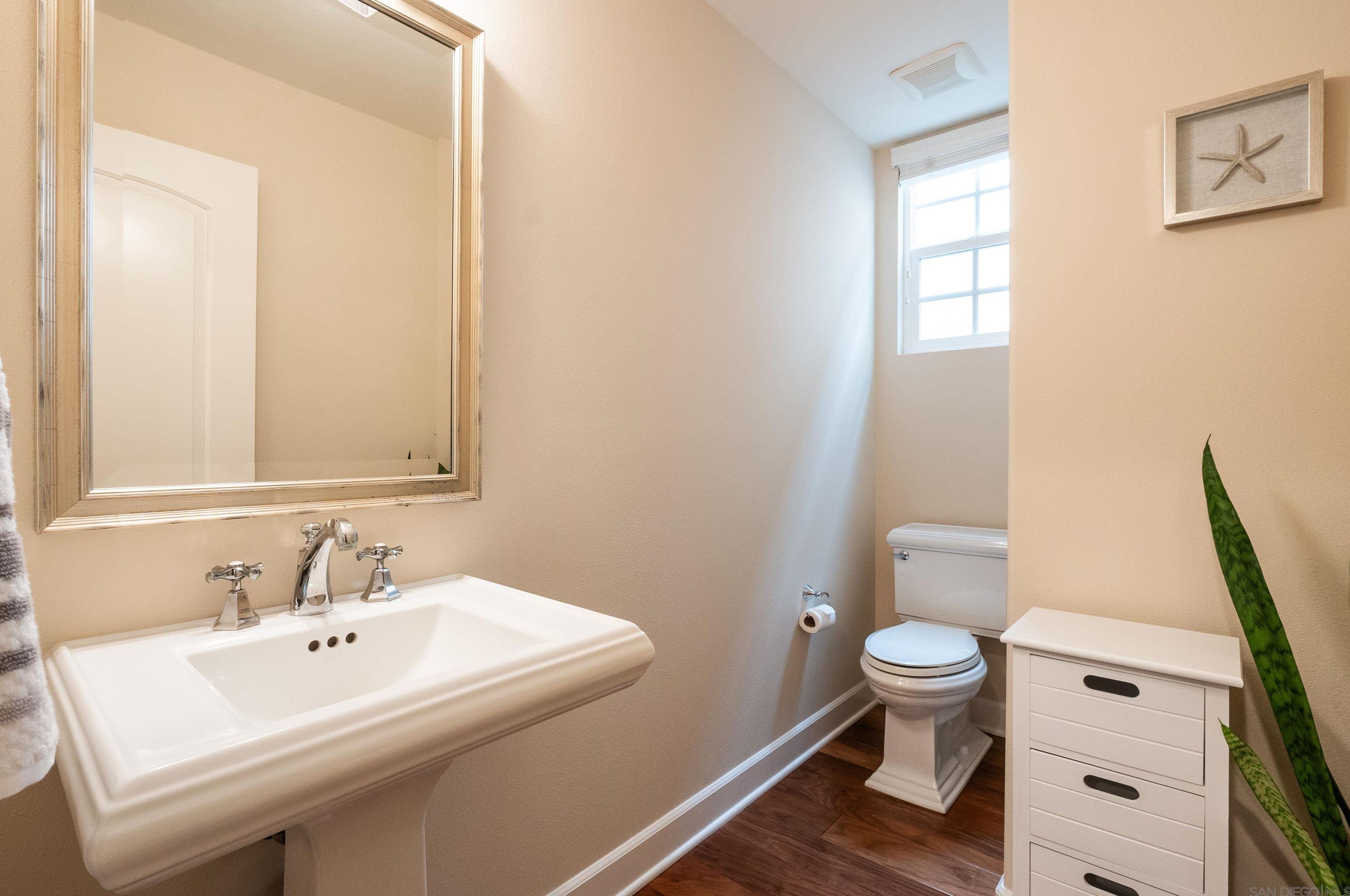 7850 Chadamy Way, San Diego CA  92130-5678 exterior