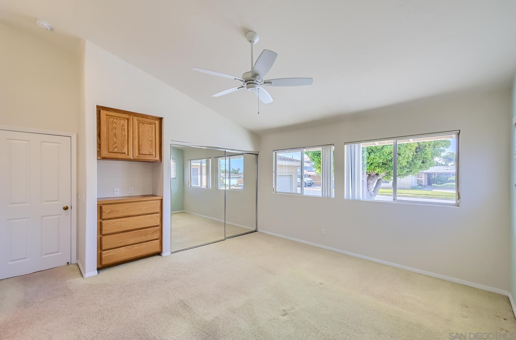 5482 Brunswick Ave, San Diego CA 92120-1903 exterior