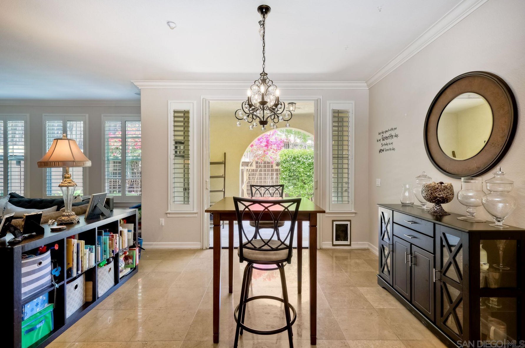 2841 Piantino Cir, San Diego CA  92108-4762 exterior