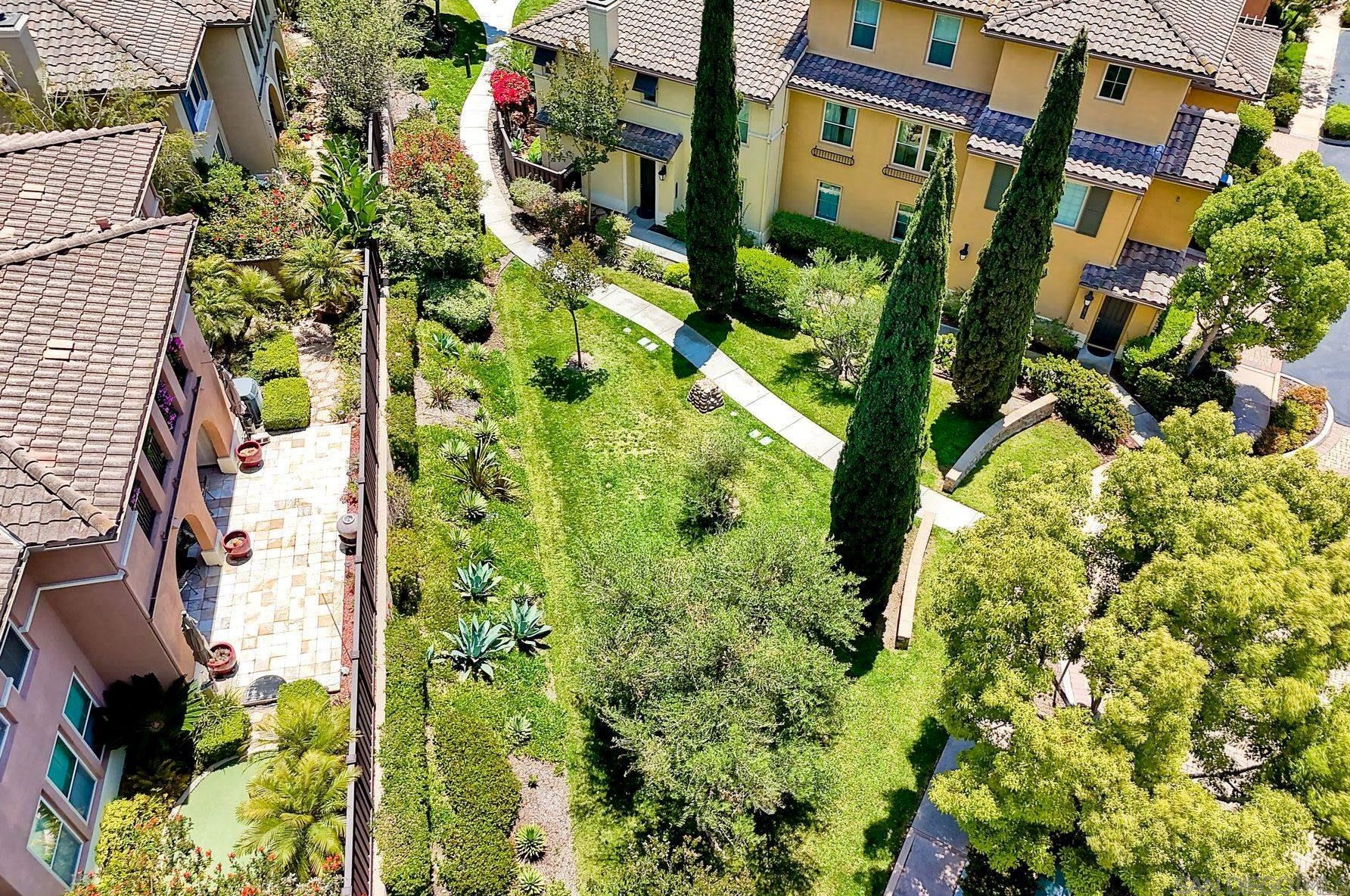 2841 Piantino Cir, San Diego CA  92108-4762 exterior