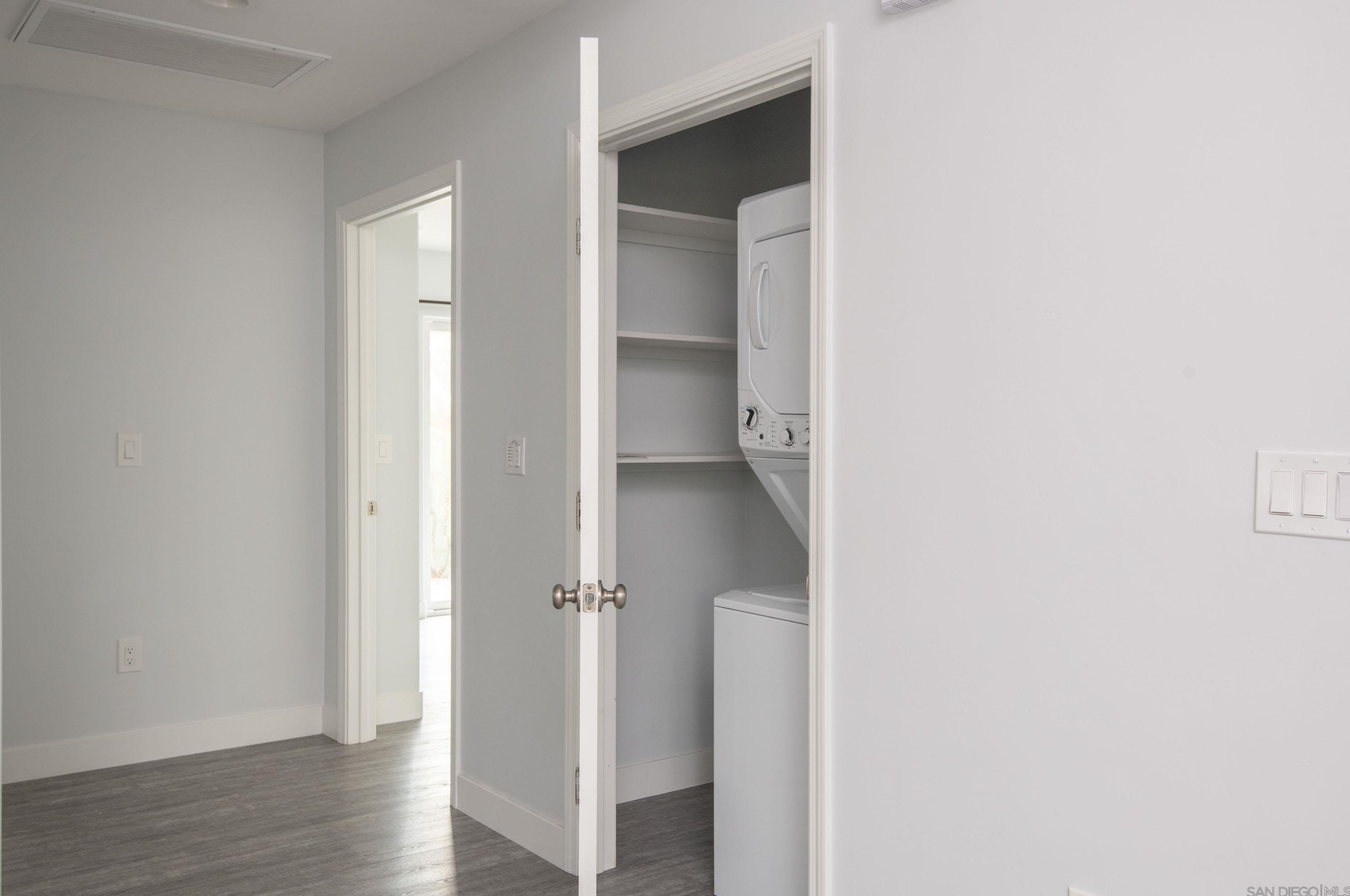 4650 La Rueda Dr, La Mesa CA 91941-5749 exterior