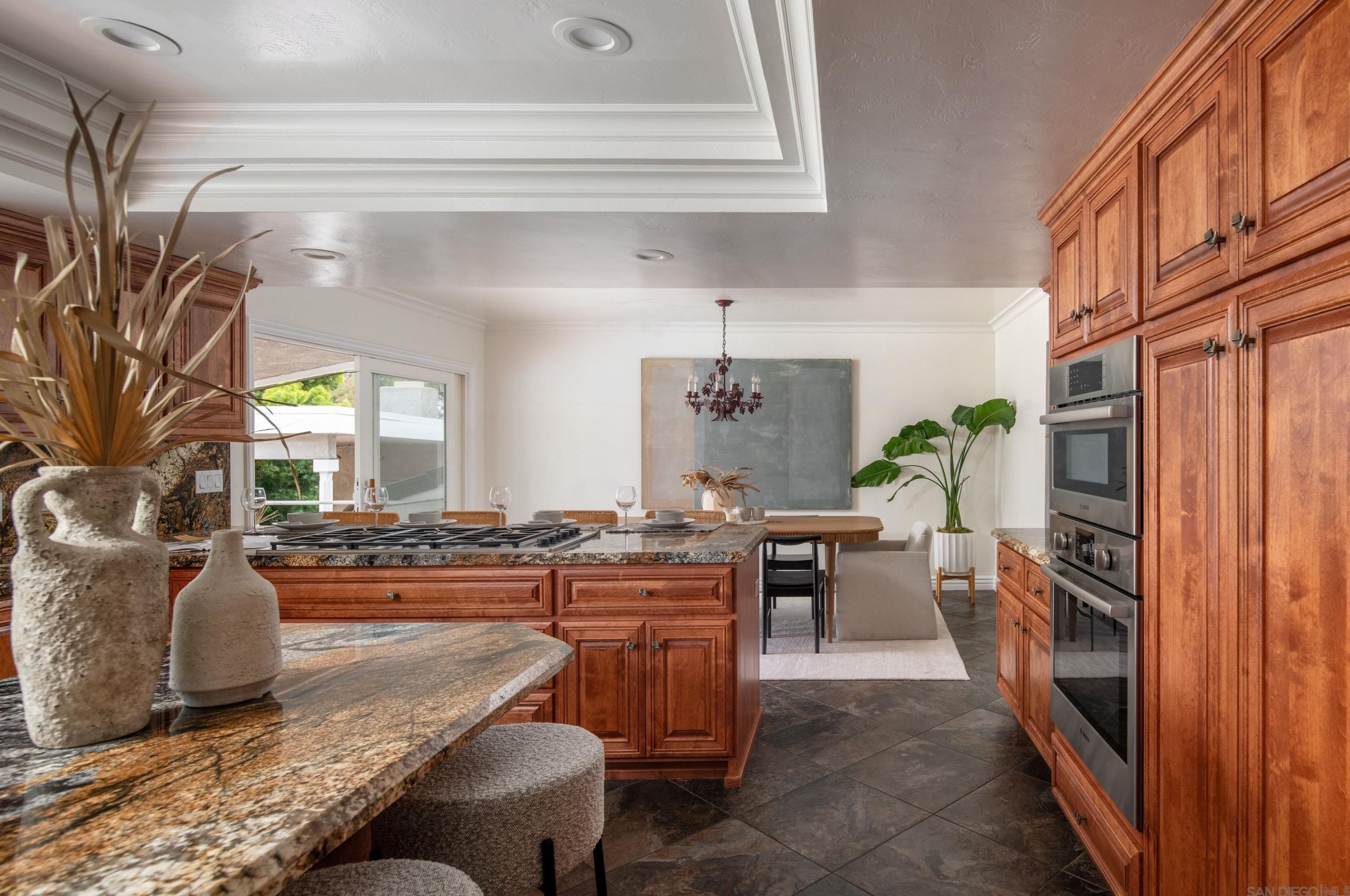 4650 La Rueda Dr, La Mesa CA 91941-5749 exterior