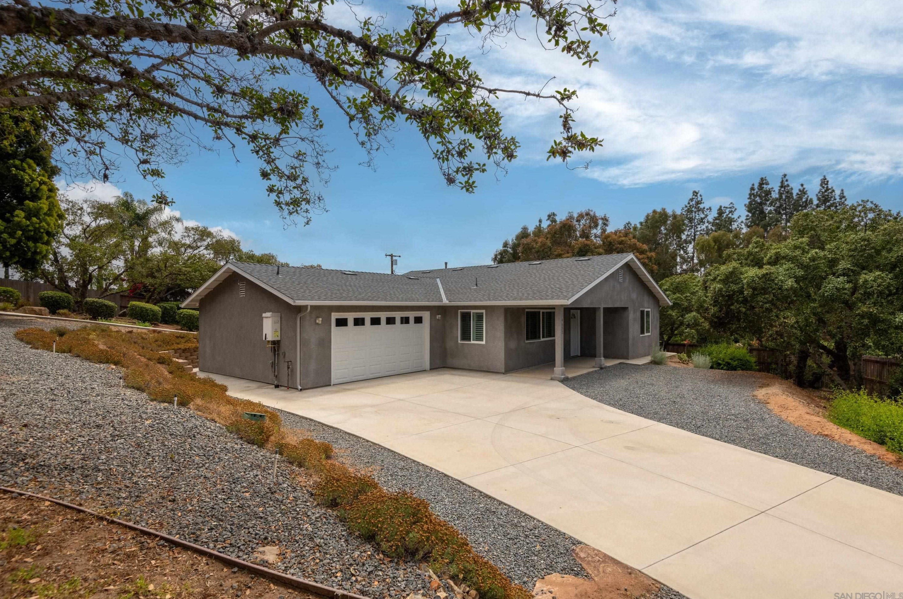 4650 La Rueda Dr, La Mesa CA 91941-5749 exterior