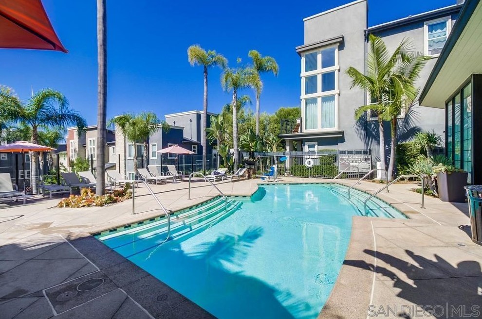 7894 Civita Blvd, San Diego CA 92108-5123 exterior