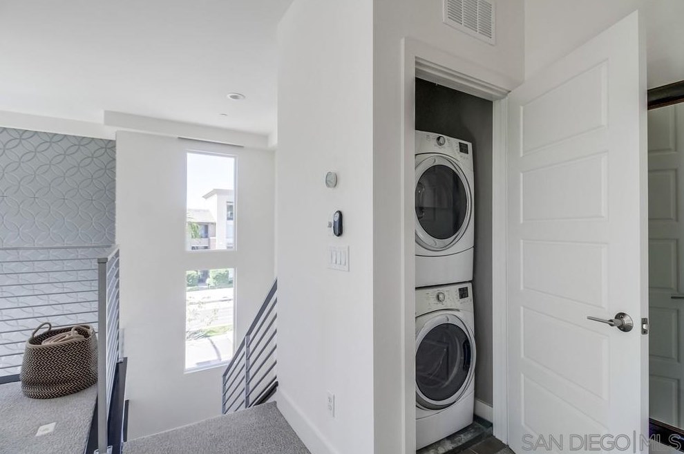 7894 Civita Blvd, San Diego CA 92108-5123 exterior