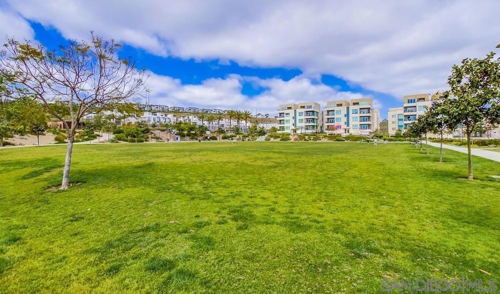 7894 Civita Blvd, San Diego CA 92108-5123 exterior