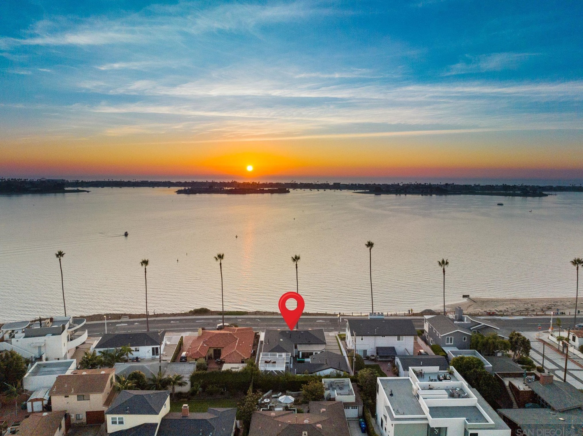 3445 Riviera Dr, San Diego CA 92109-5337 exterior