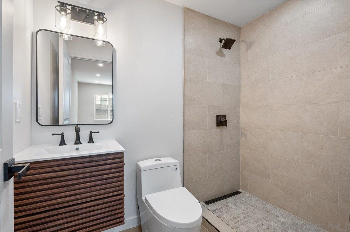 6665 Amherst St, San Diego CA 92115-2906 exterior