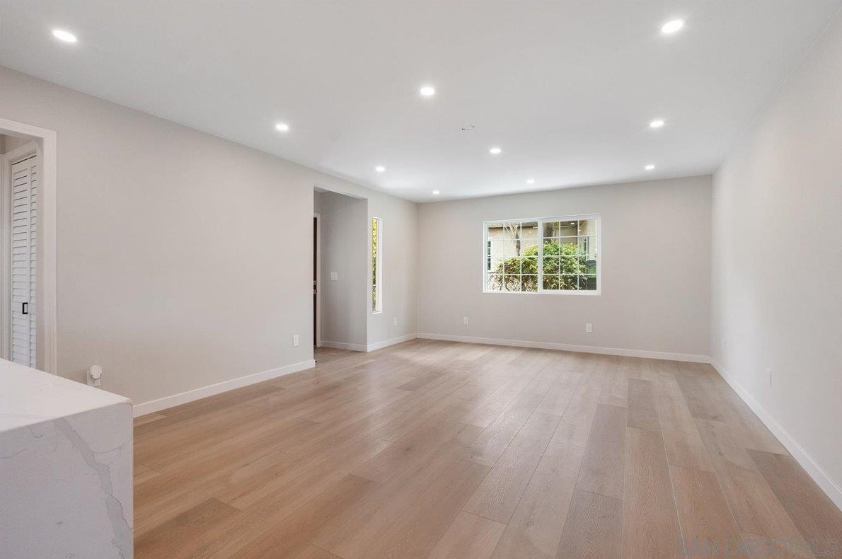 6665 Amherst St, San Diego CA 92115-2906 exterior