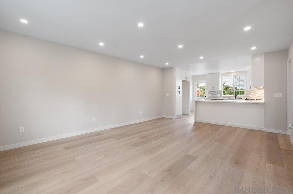 6665 Amherst St, San Diego CA 92115-2906 exterior