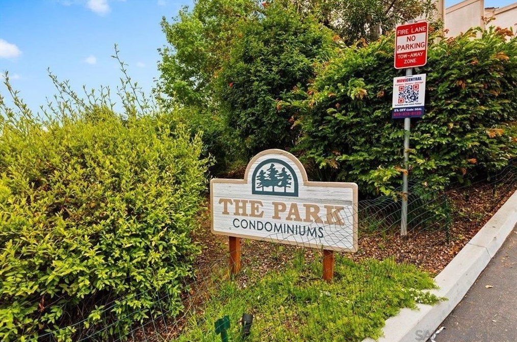 6192 Agee St, San Diego CA  92122-3605 exterior