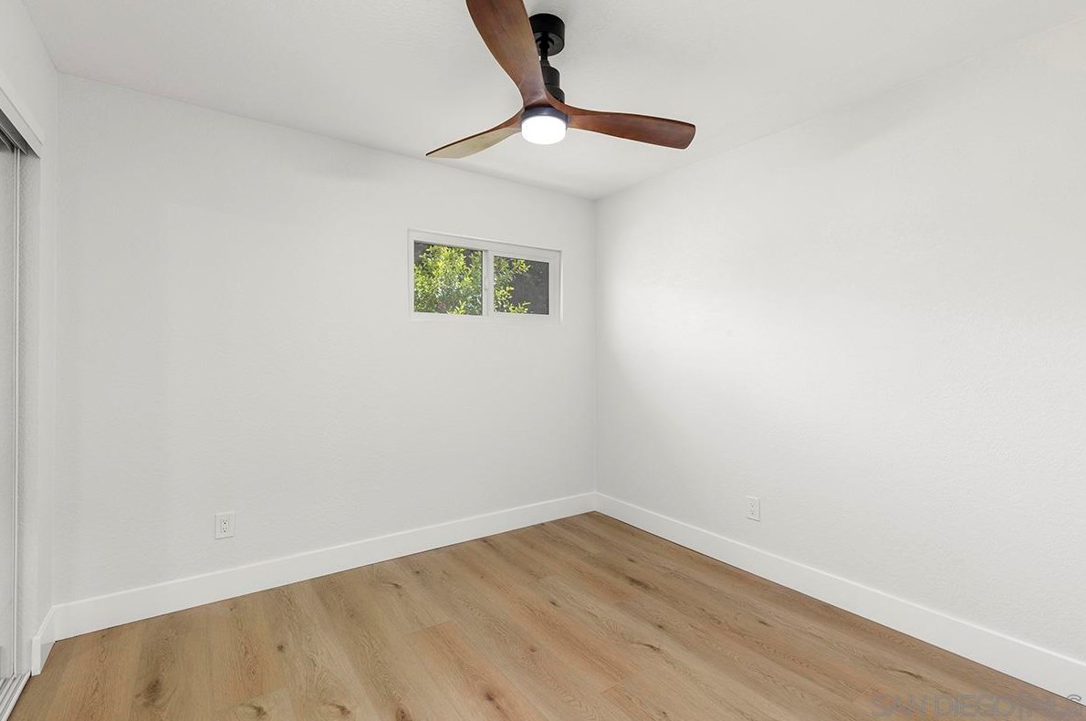 1283 Eolus Ave, Encinitas CA 92024-2186 exterior