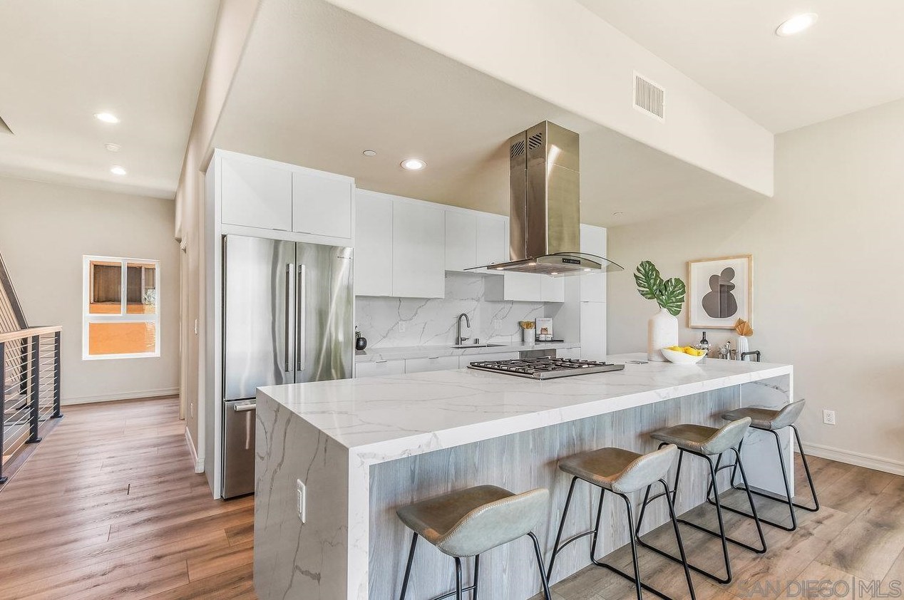 3735 31 St, San Diego CA 92113-2526 exterior