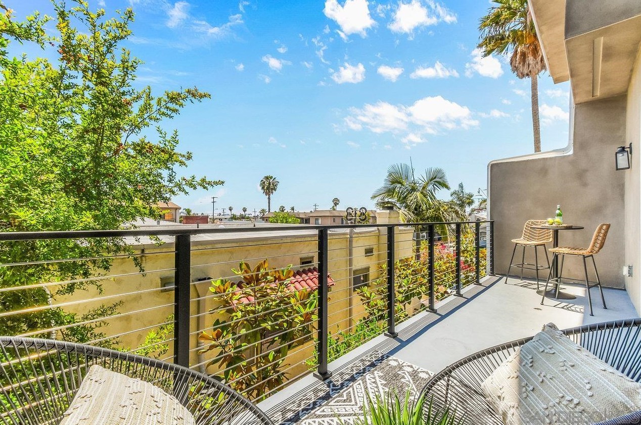 3735 31 St, San Diego CA 92113-2526 exterior