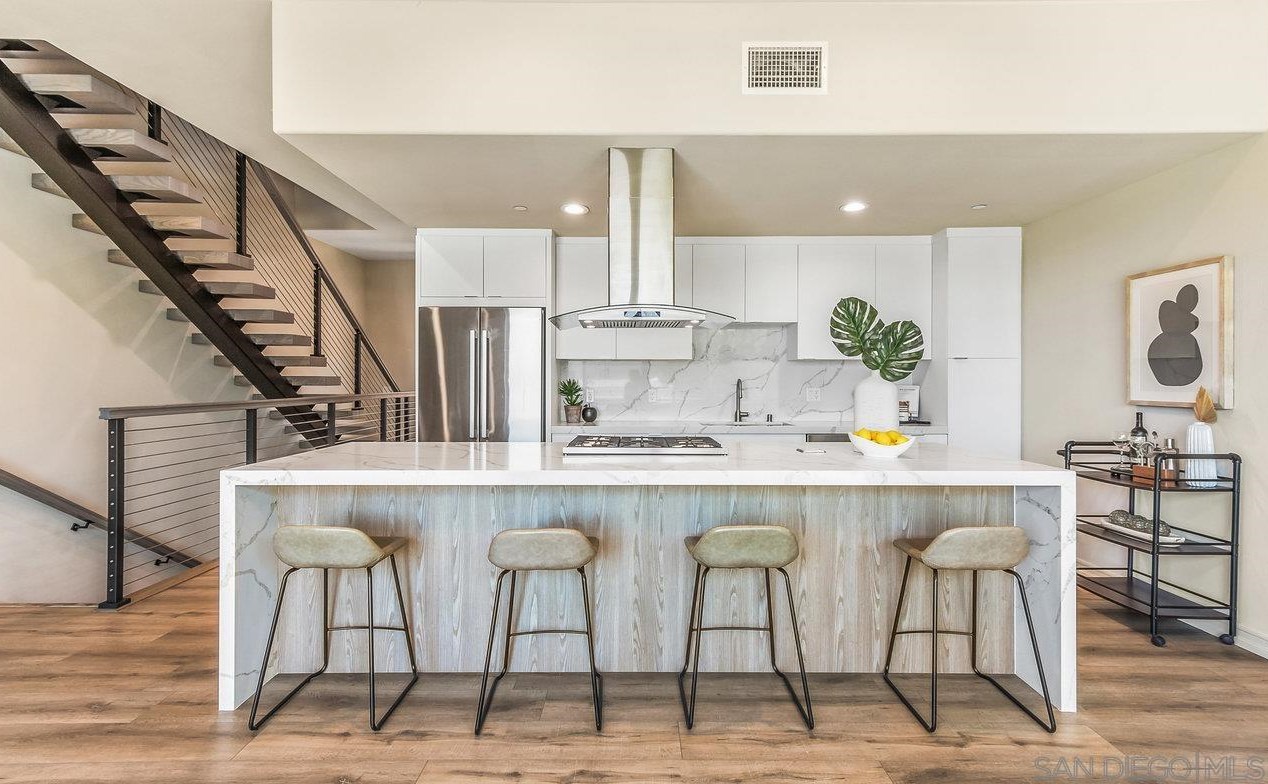 3735 31 St, San Diego CA 92113-2526 exterior