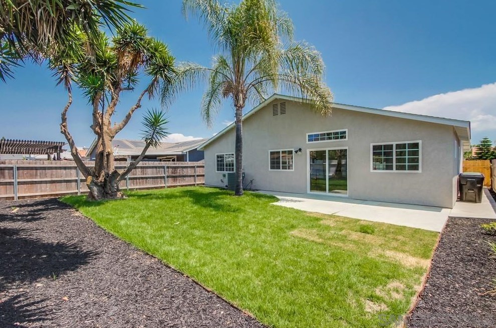 10190 Drumcliff Ave, San Diego CA 92126-3632 exterior