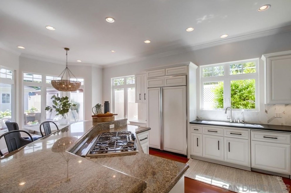 541 Margarita Ave, San Diego CA 92118-2326 exterior