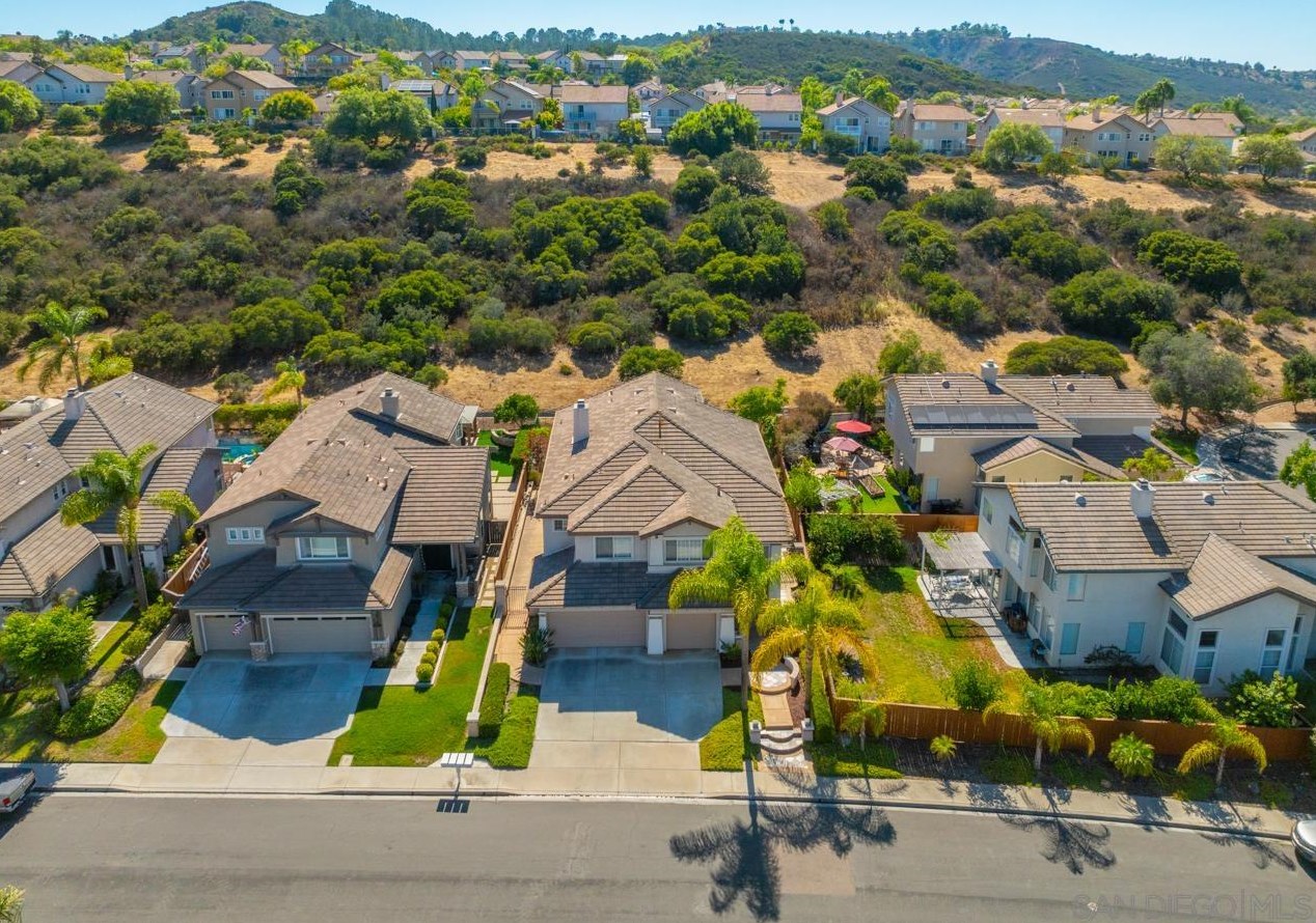 11528 Wills Creek Rd, San Diego CA  92131-3706 exterior