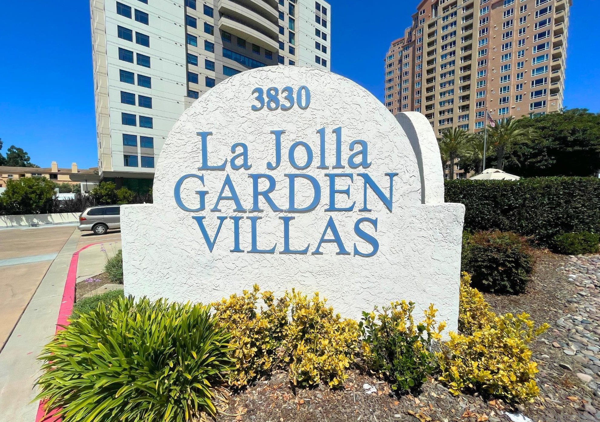 3525 Lebon Dr, San Diego CA 92122-4539 exterior