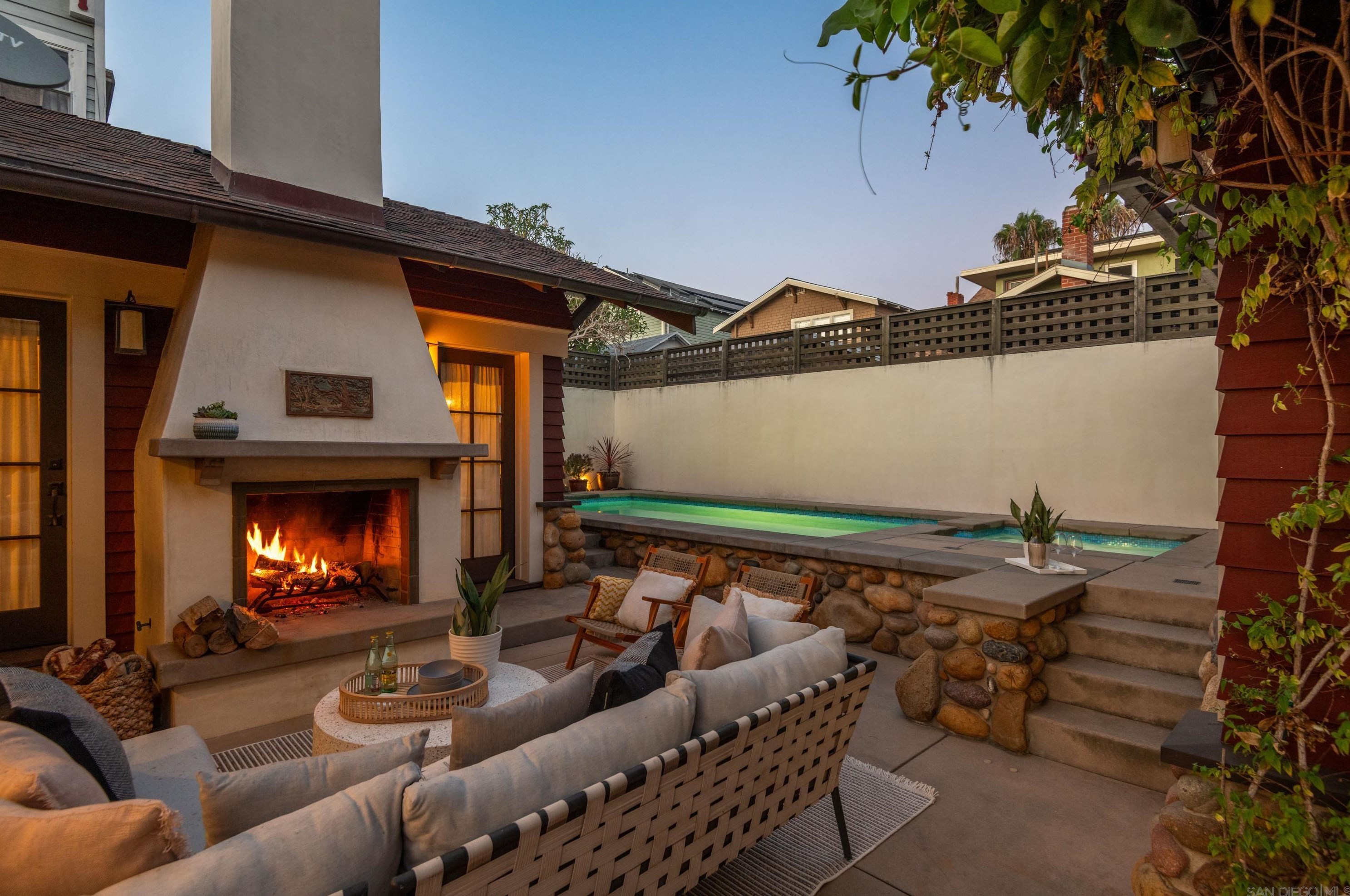 1621 29th St, San Diego CA  92102-1419 exterior