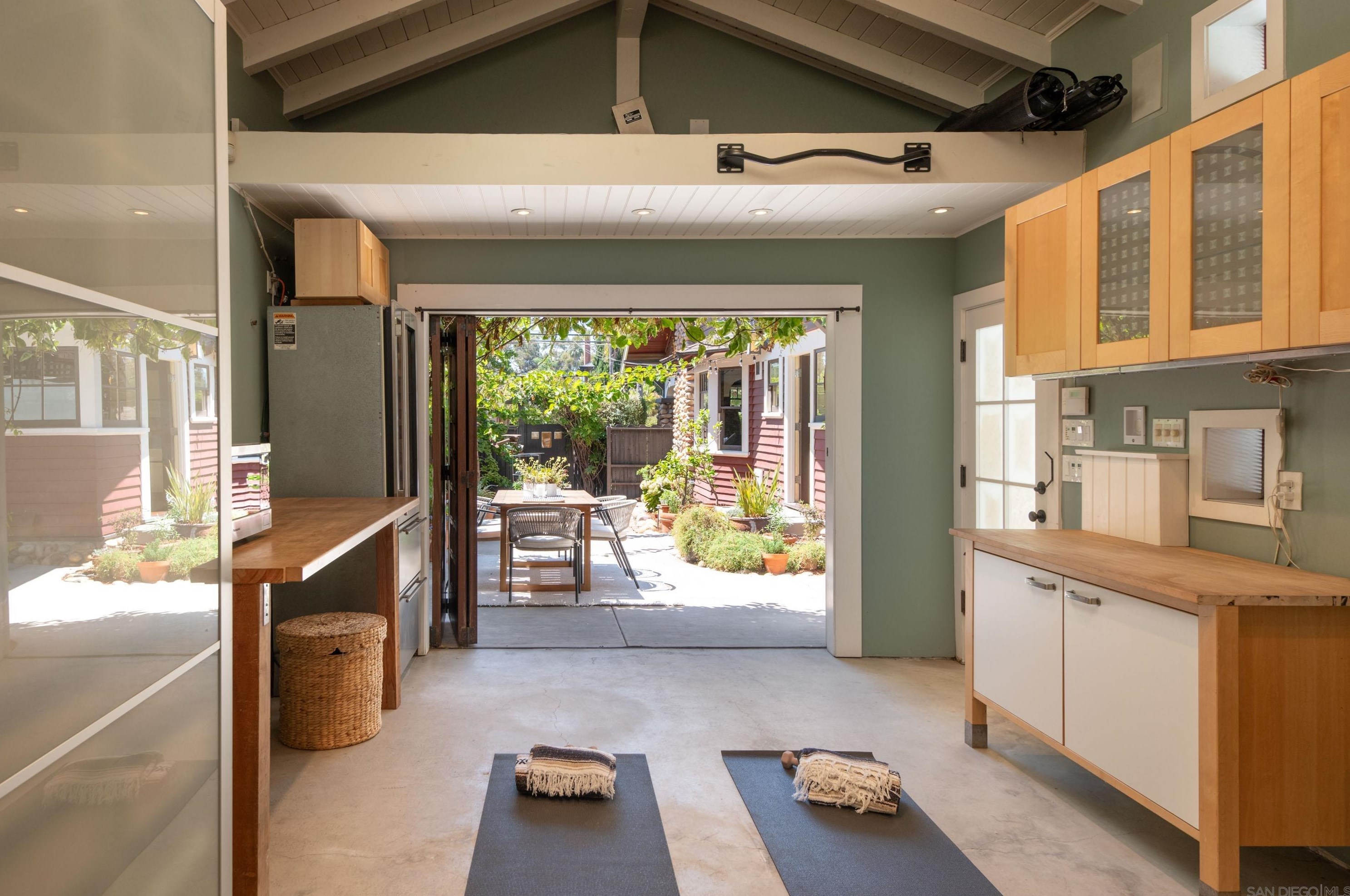 1621 29th St, San Diego CA  92102-1419 exterior