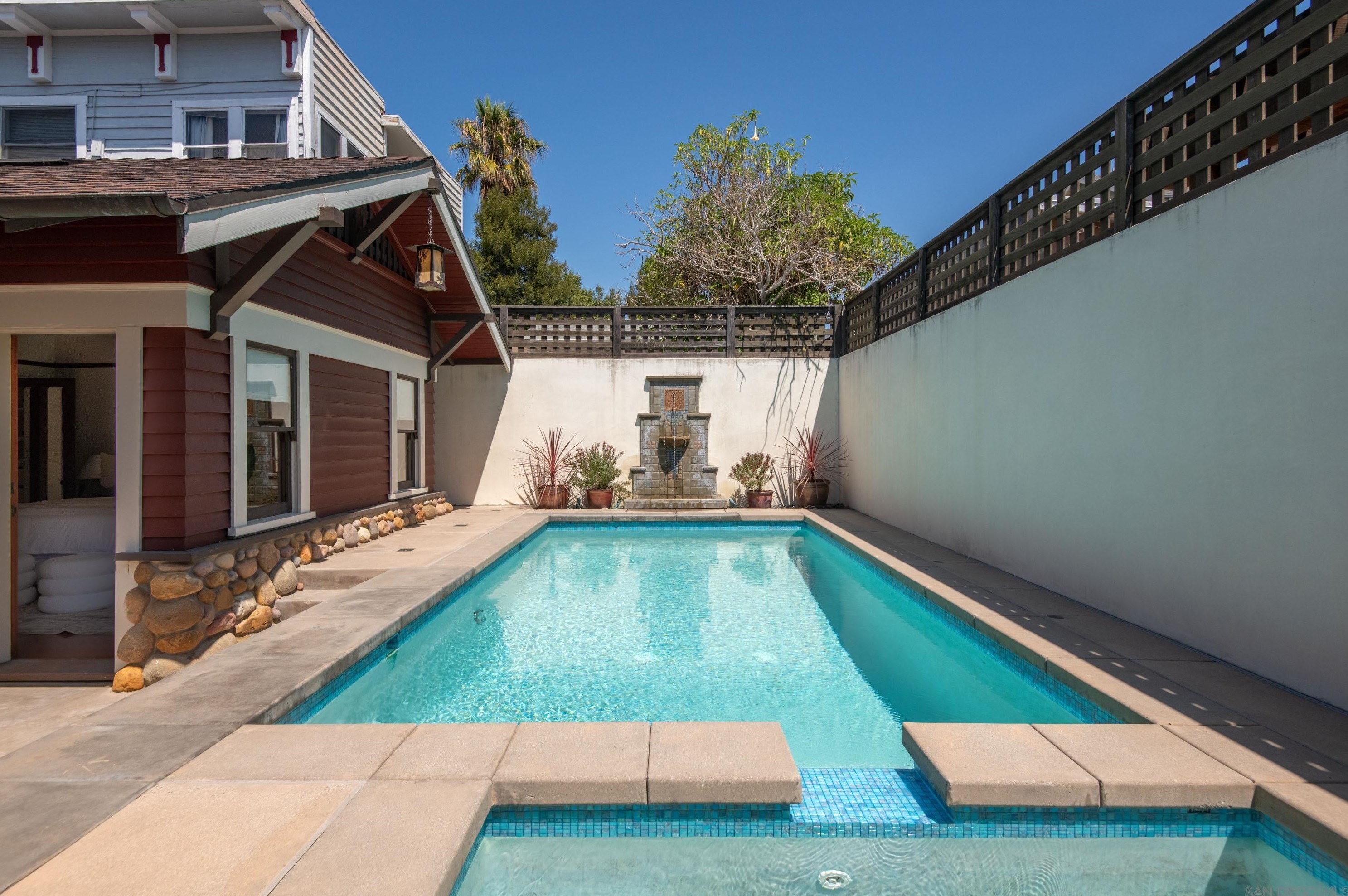 1621 29th St, San Diego CA  92102-1419 exterior