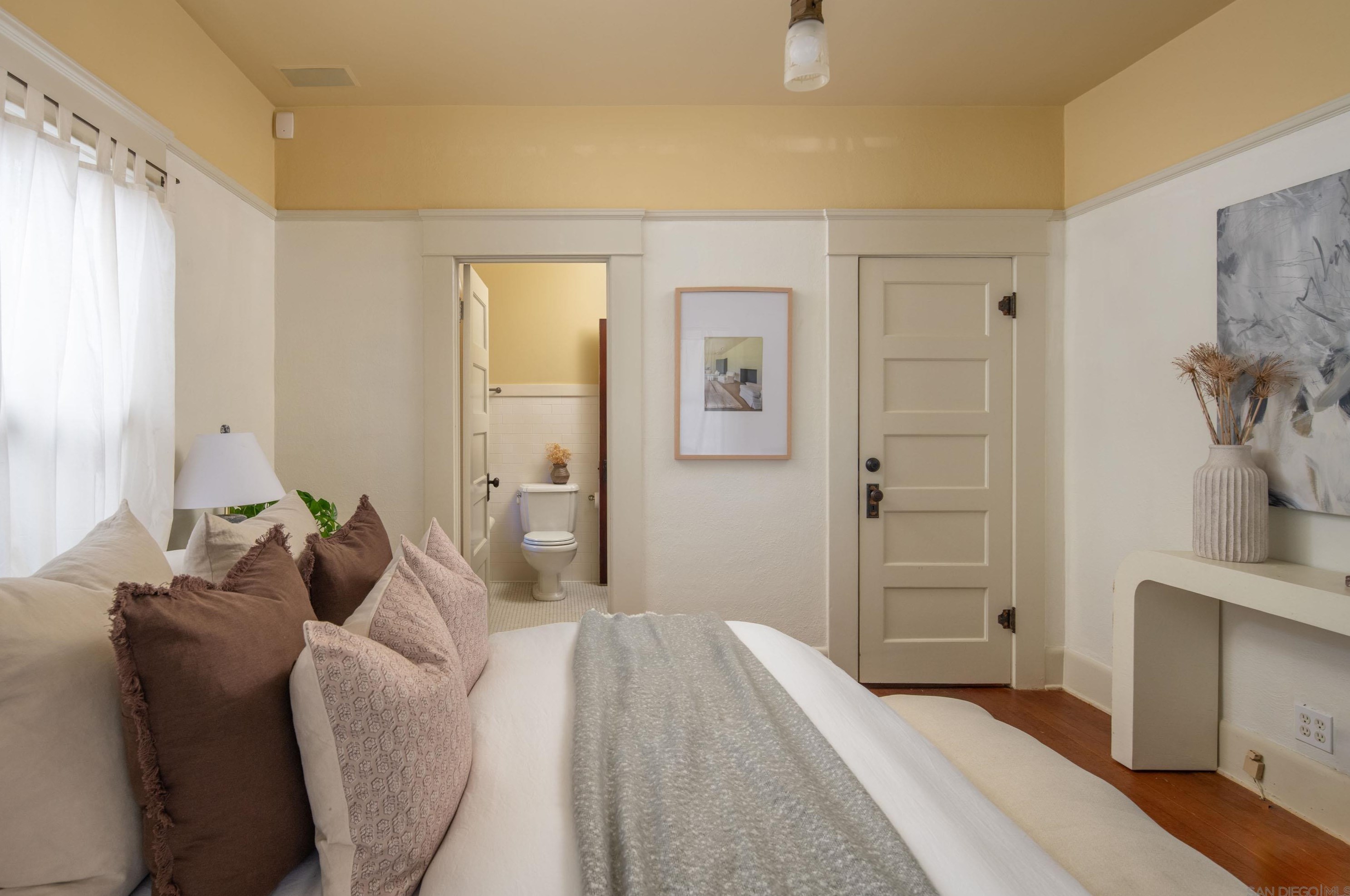 1621 29th St, San Diego CA  92102-1419 exterior