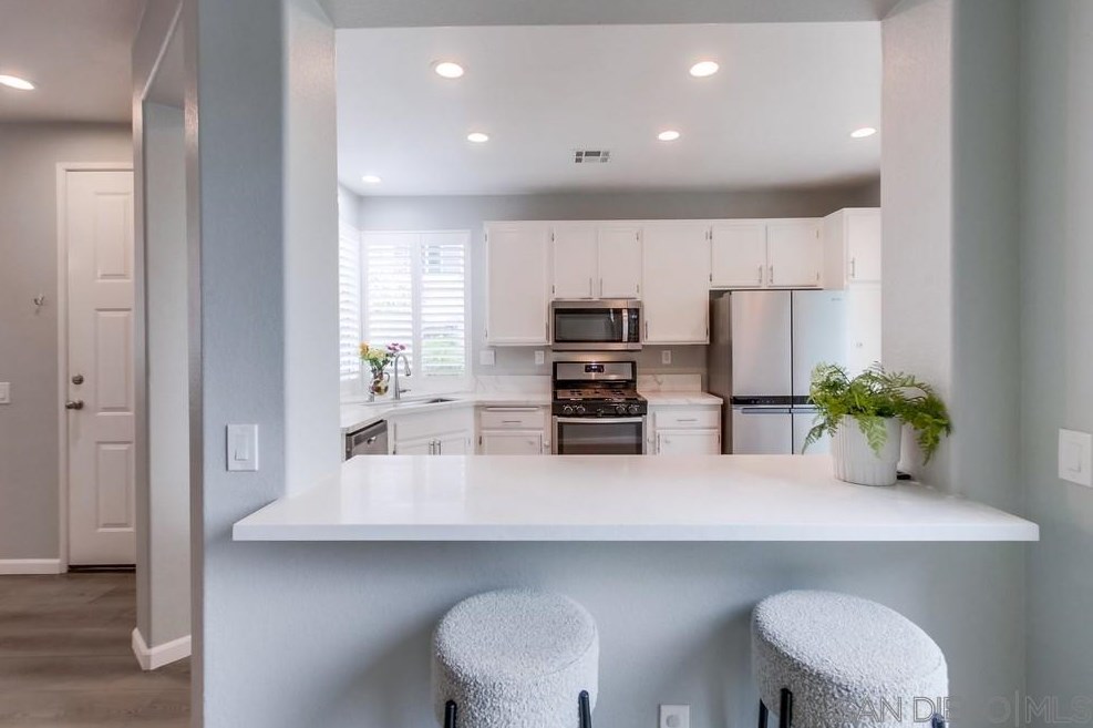 11843 Ramsdell Ct, San Diego CA  92131-3611 exterior